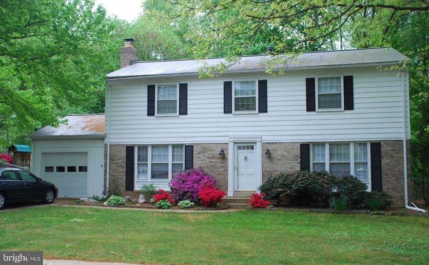 Spacious 5BR/3.5BA home with one car garage is located on peaceful tree lined street.  Terrific location puts you close to 495, I-95 and Springfield Metro Station!  Less than a mile to shopping and restaurants.  Large fenced in backyard and deck is perfect for entertaining. Master bedroom with walk-in closet. Brand new flooring throughout.