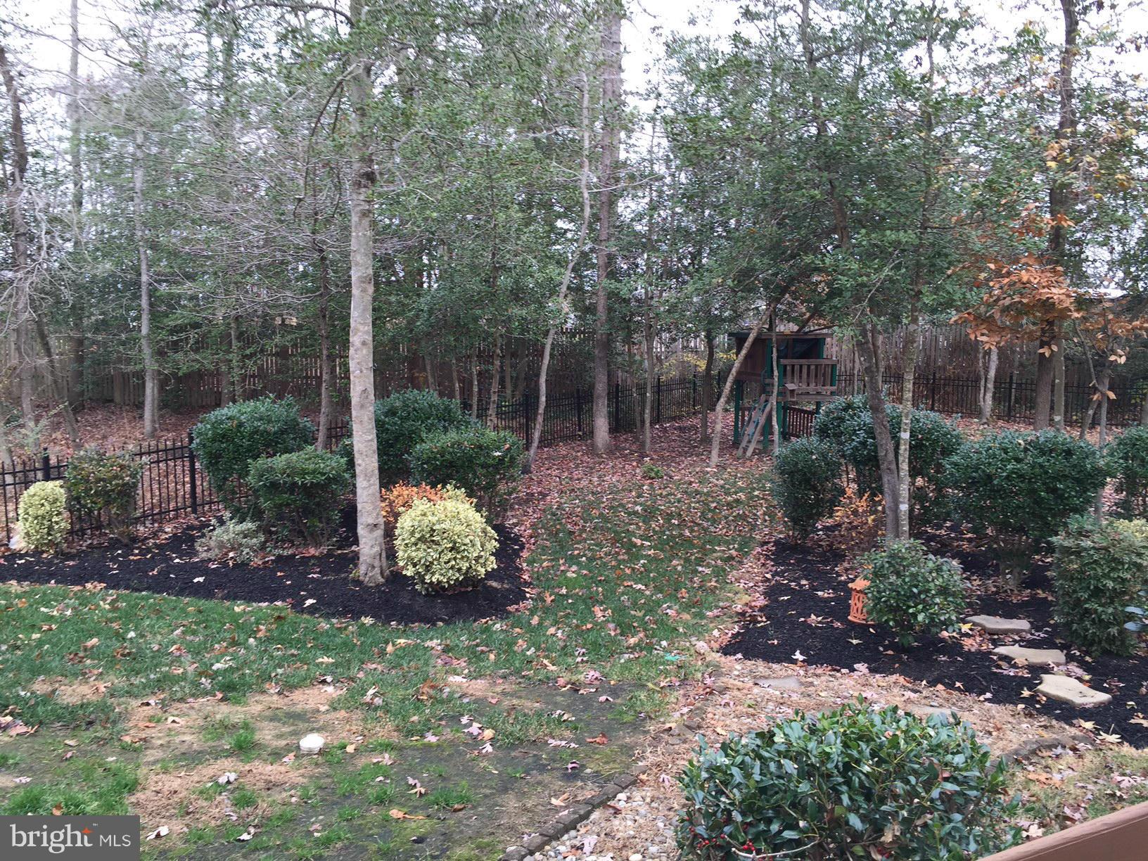 ESTATES AT SINGLETREE - Residential Lease