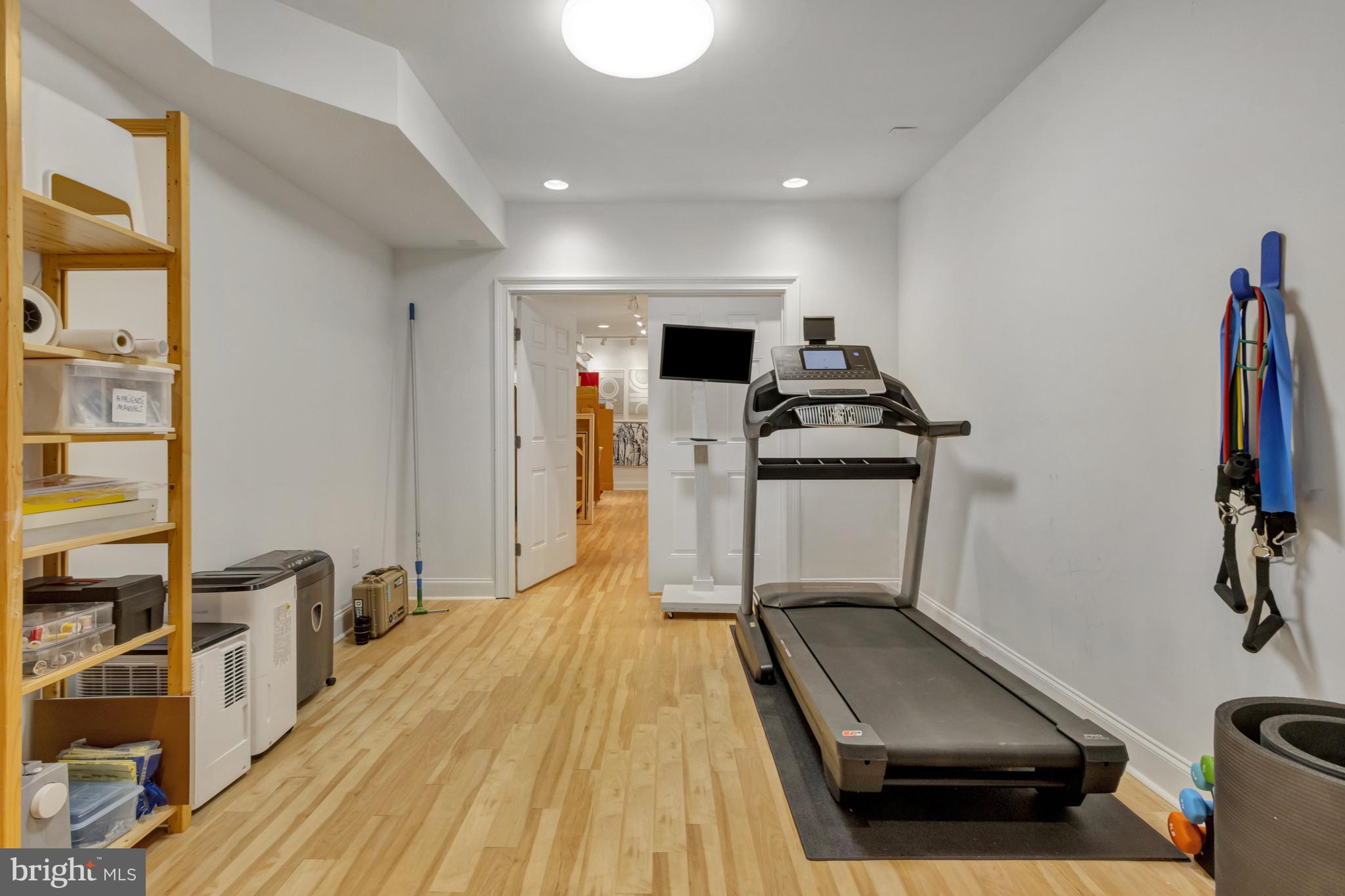 WOLFE POINTE - Residential