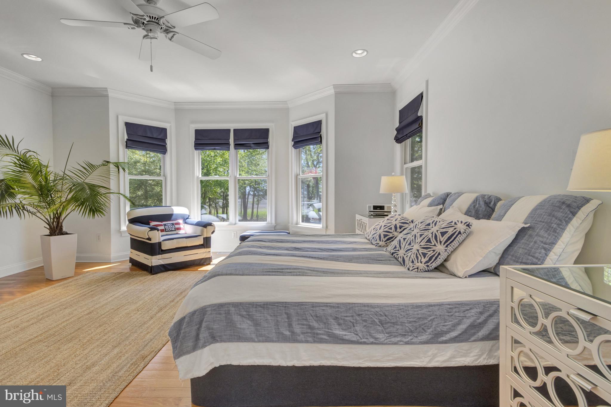 WOLFE POINTE - Residential