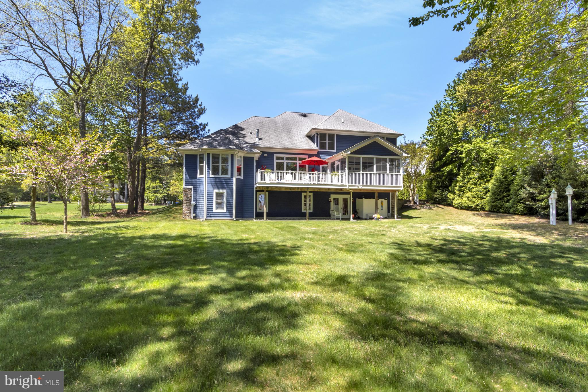 WOLFE POINTE - Residential