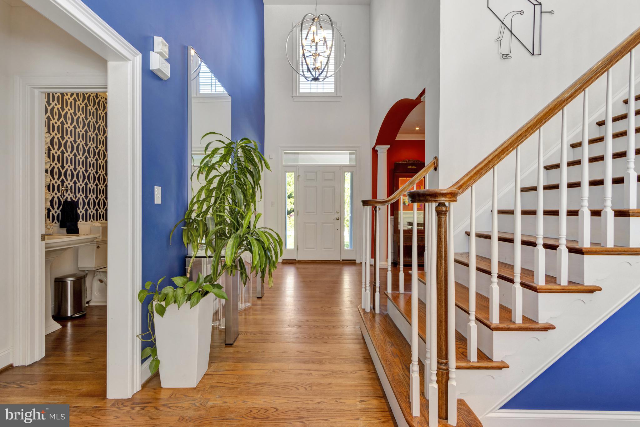 WOLFE POINTE - Residential