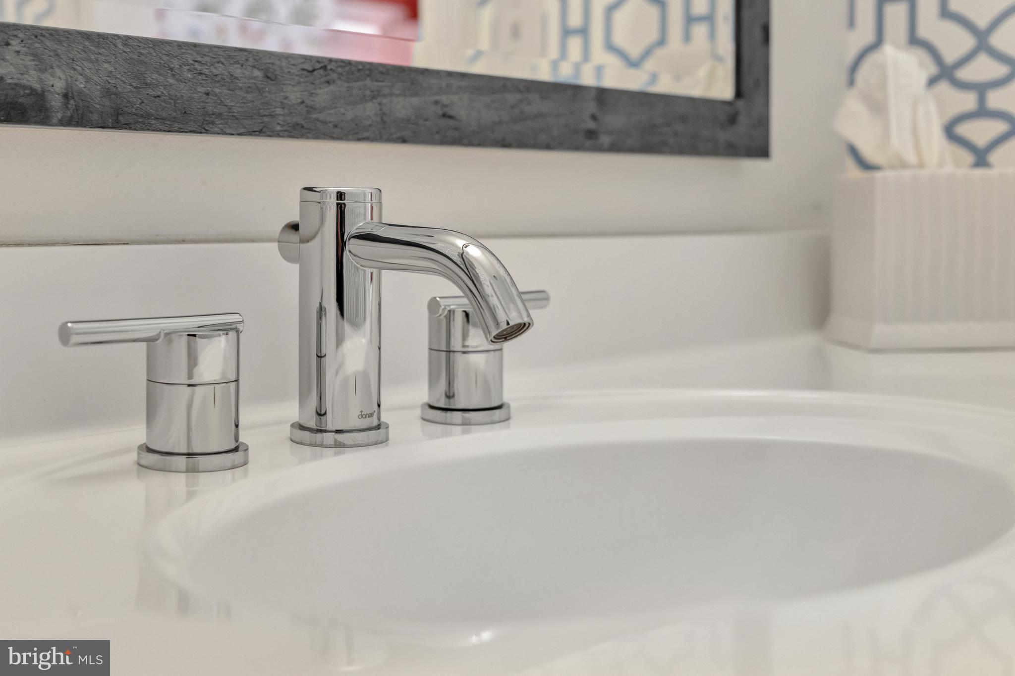 WOLFE POINTE - Residential