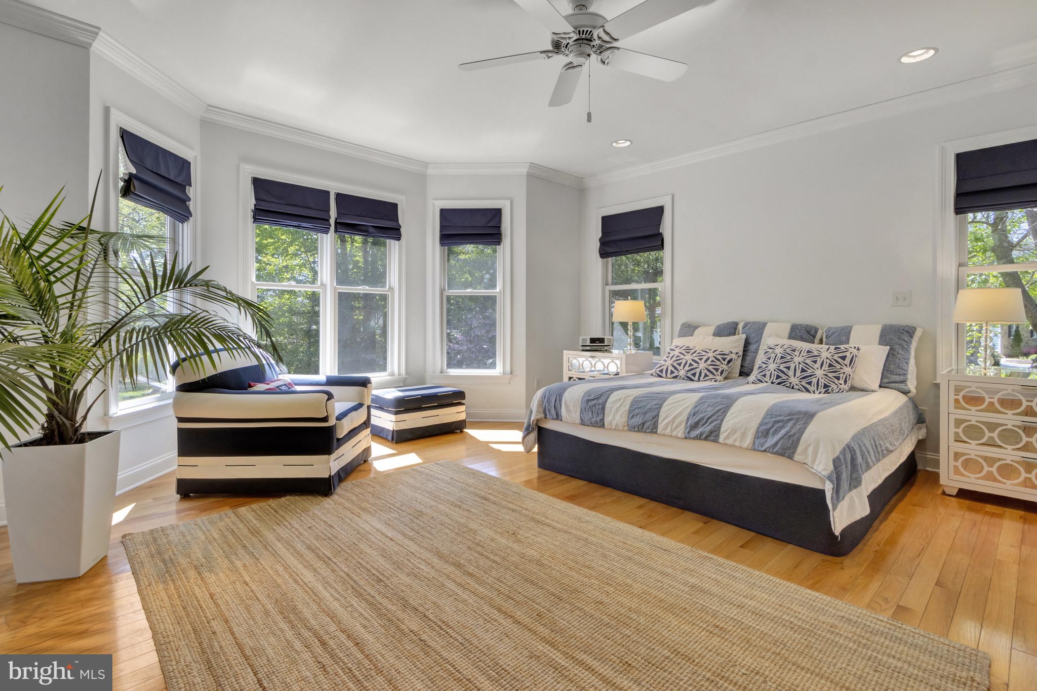 WOLFE POINTE - Residential