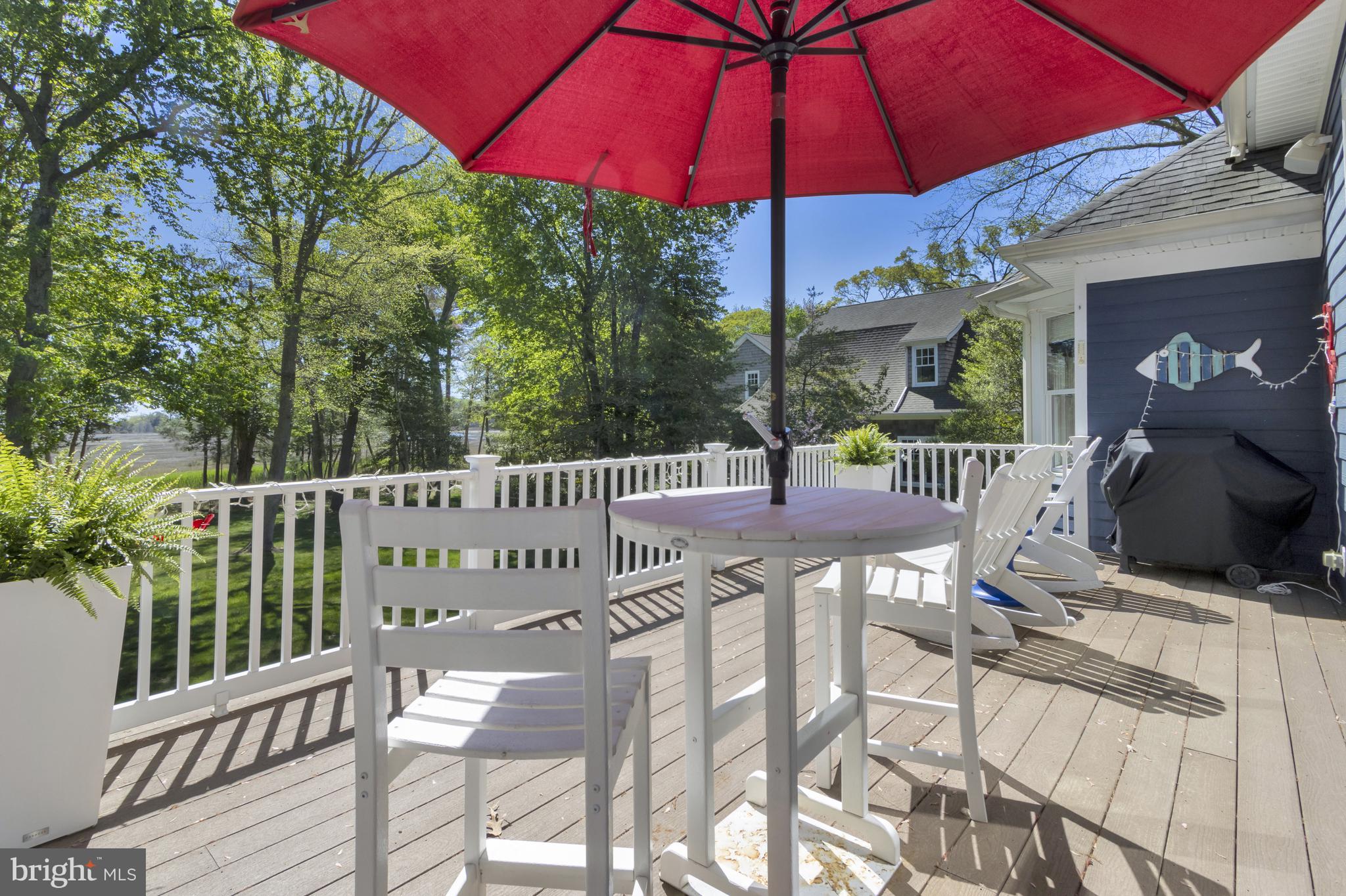 WOLFE POINTE - Residential