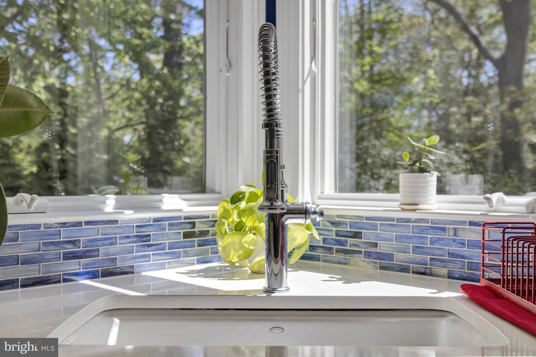 WOLFE POINTE - Residential