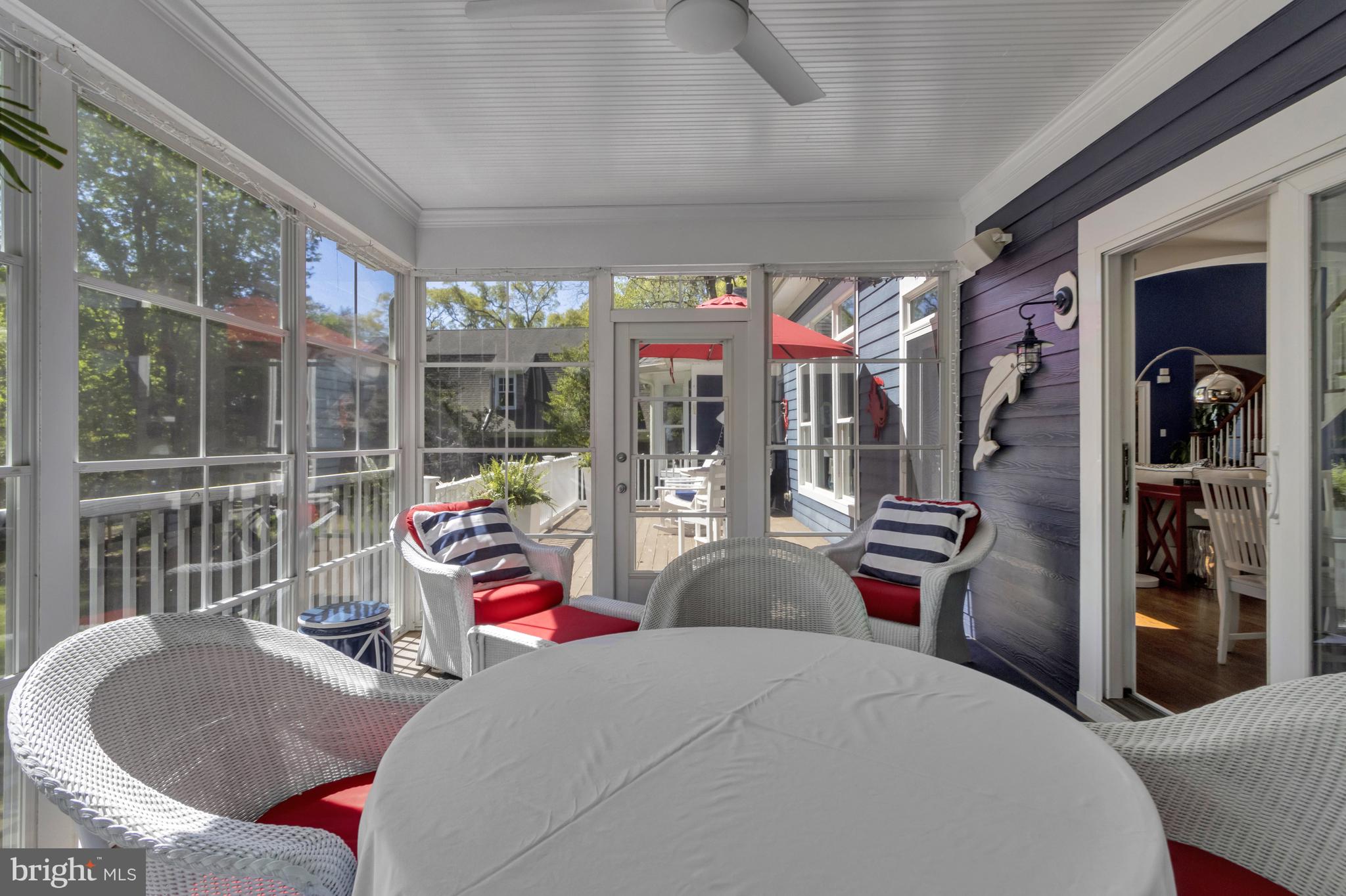 WOLFE POINTE - Residential