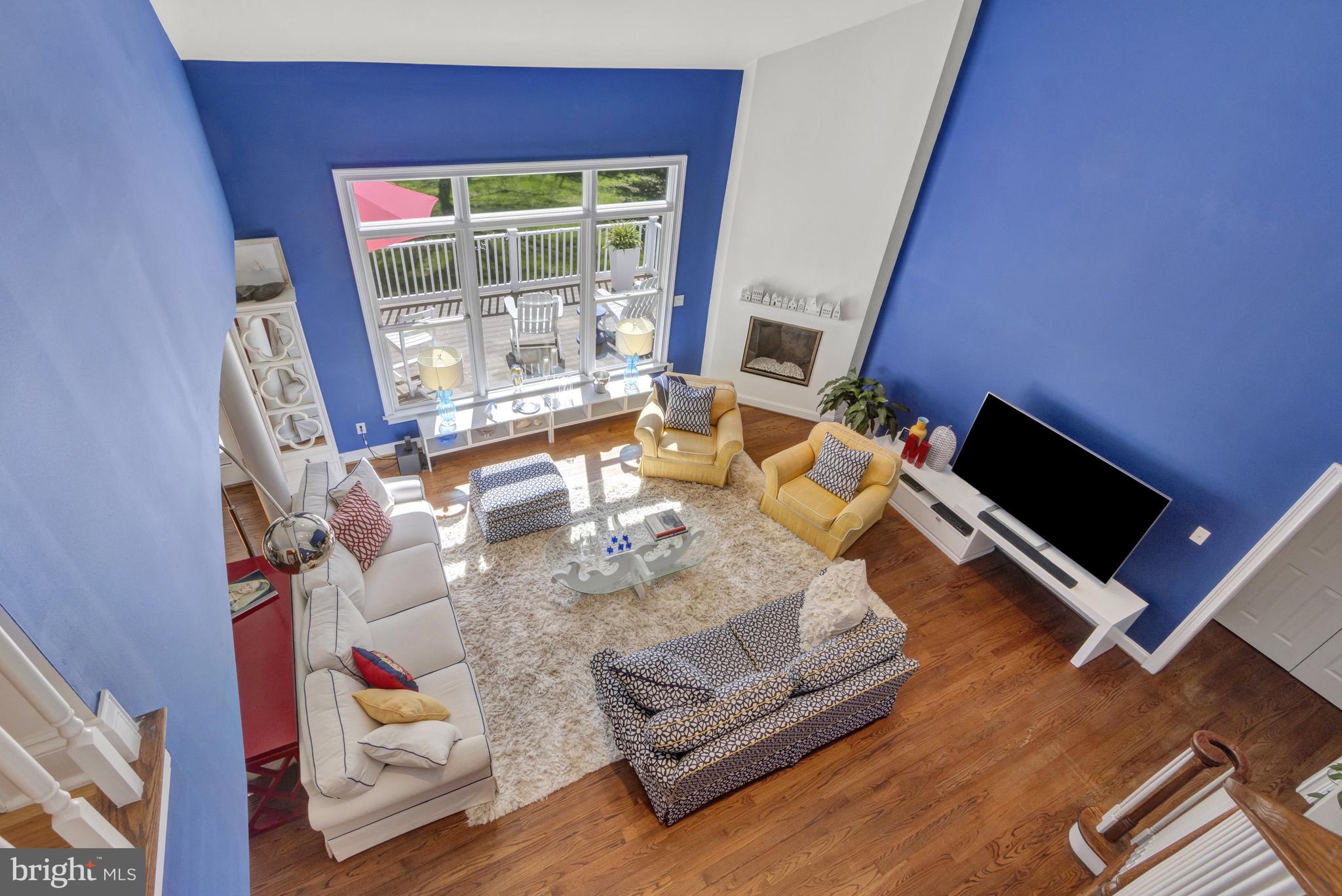 WOLFE POINTE - Residential