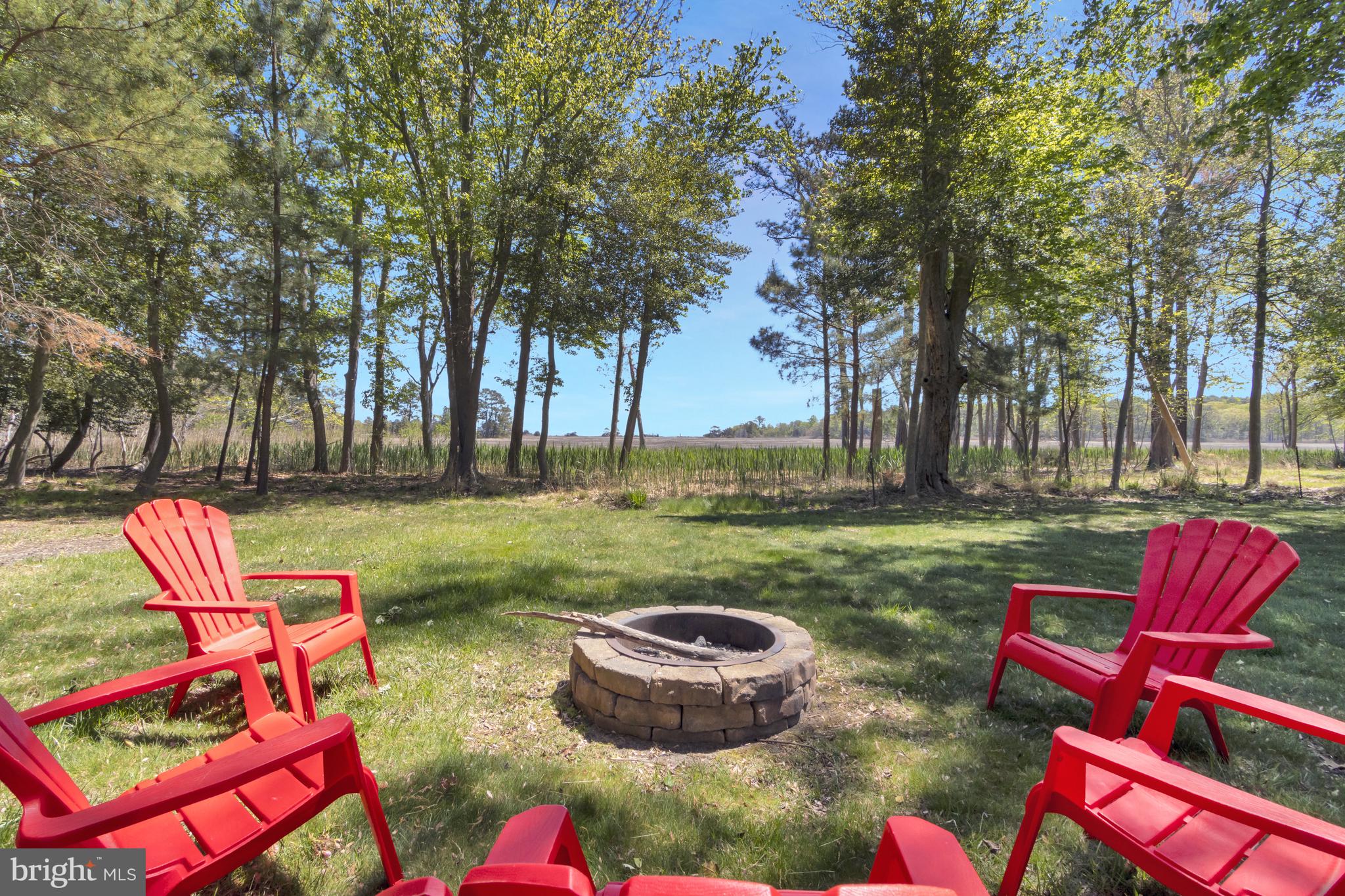 WOLFE POINTE - Residential