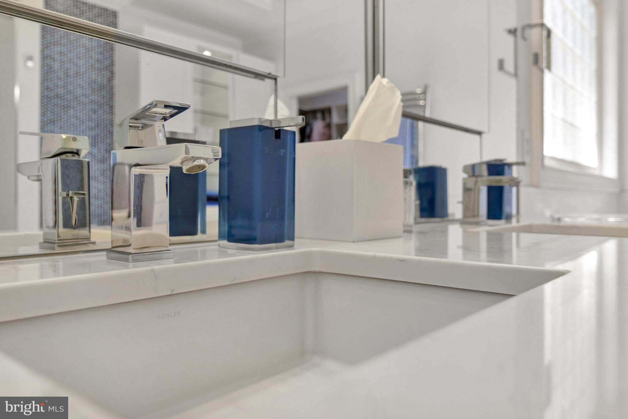 WOLFE POINTE - Residential