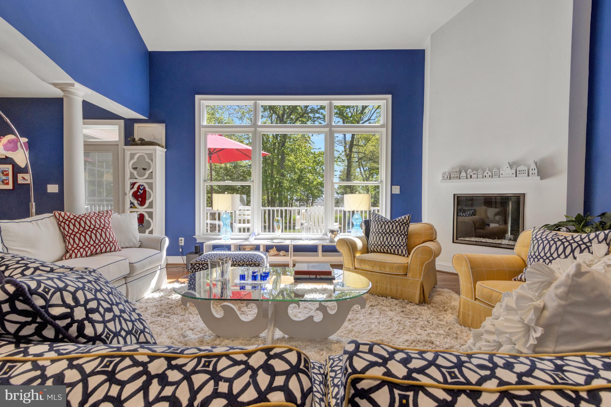 WOLFE POINTE - Residential