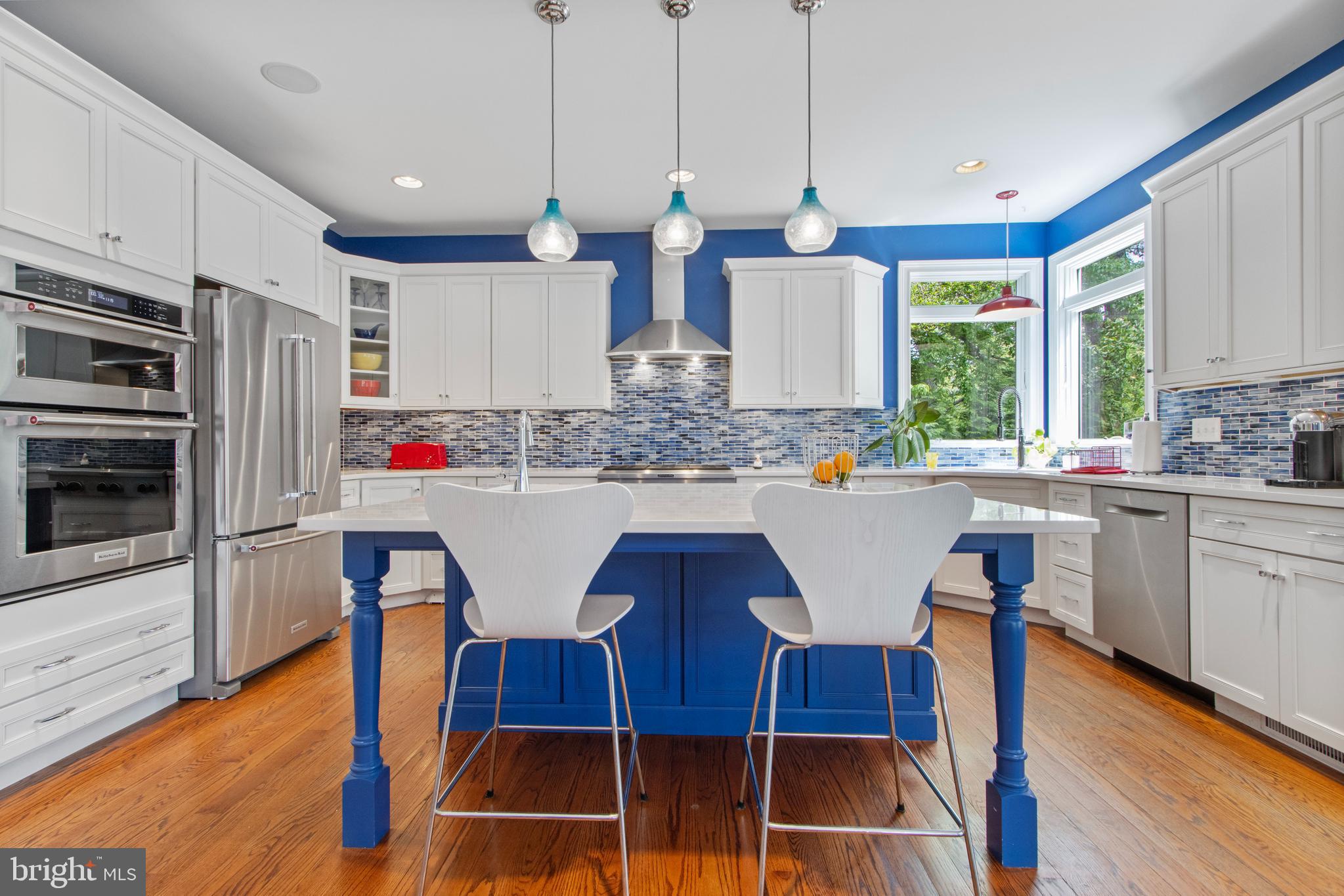 WOLFE POINTE - Residential