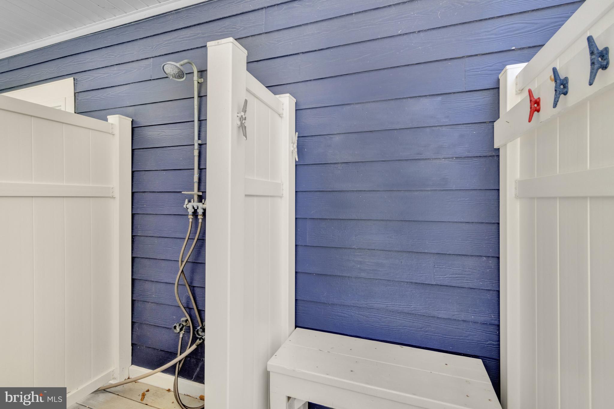 WOLFE POINTE - Residential