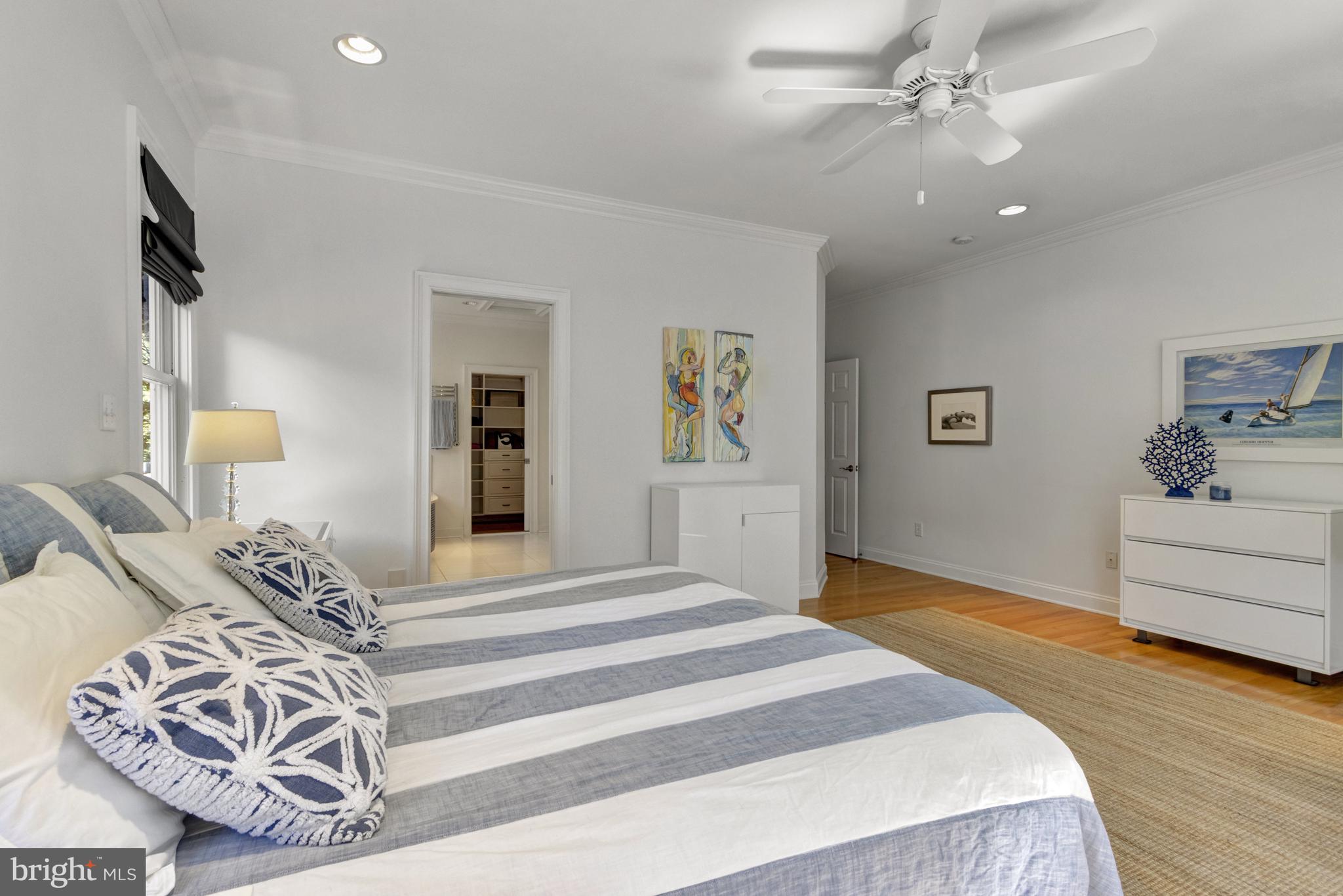 WOLFE POINTE - Residential