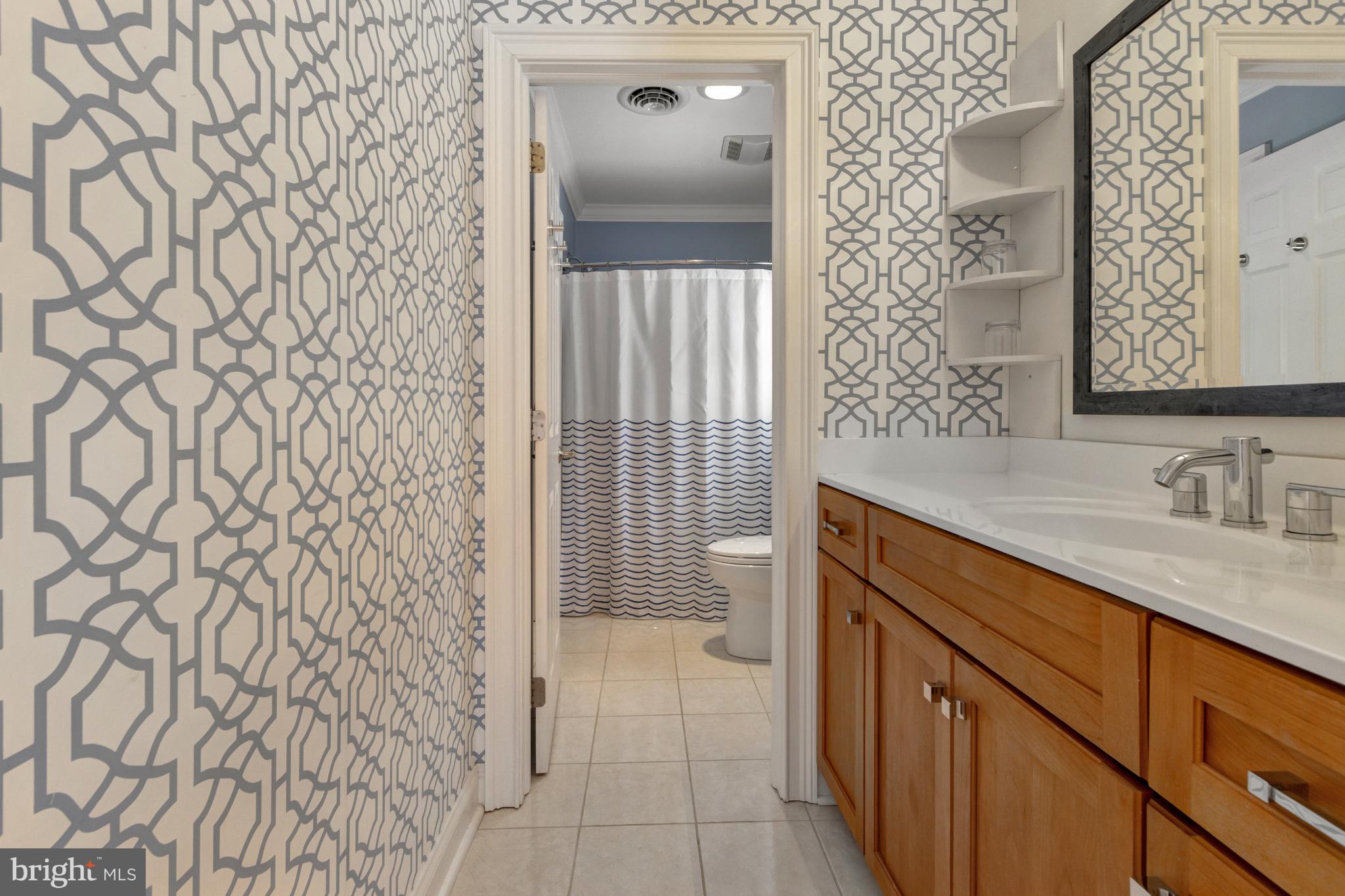 WOLFE POINTE - Residential