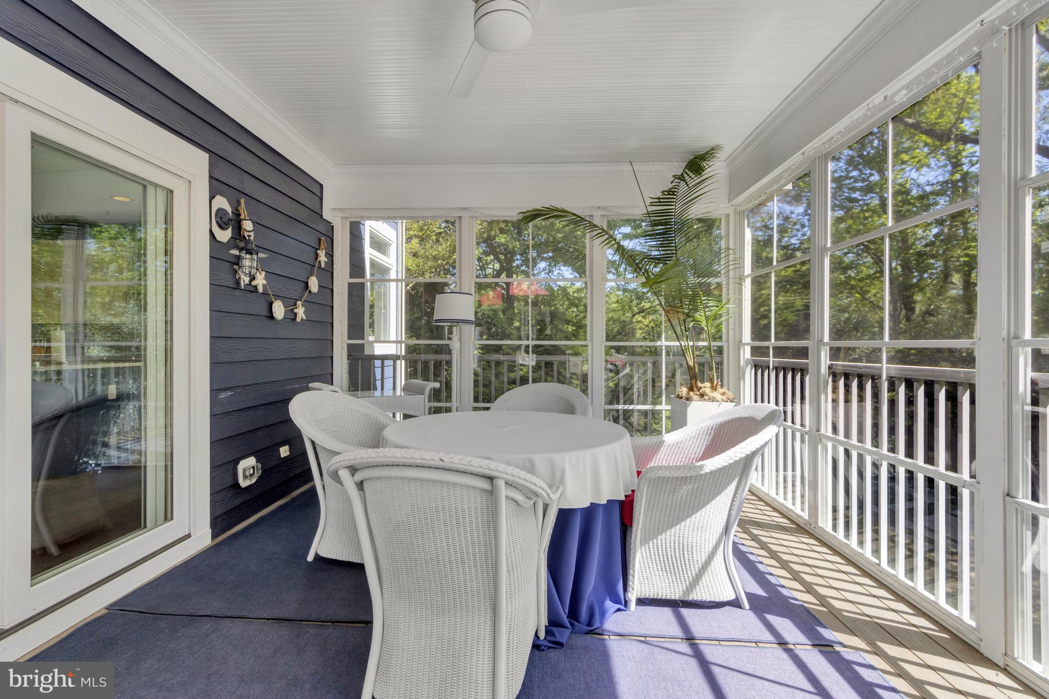 WOLFE POINTE - Residential