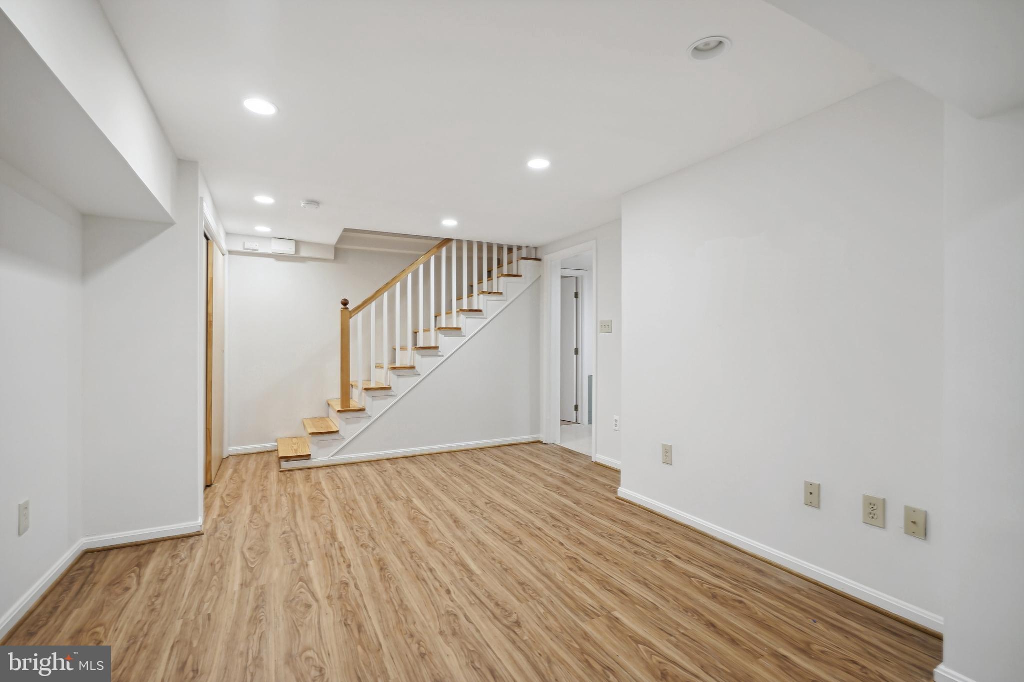 CHEVY CHASE GARDENS - Residential