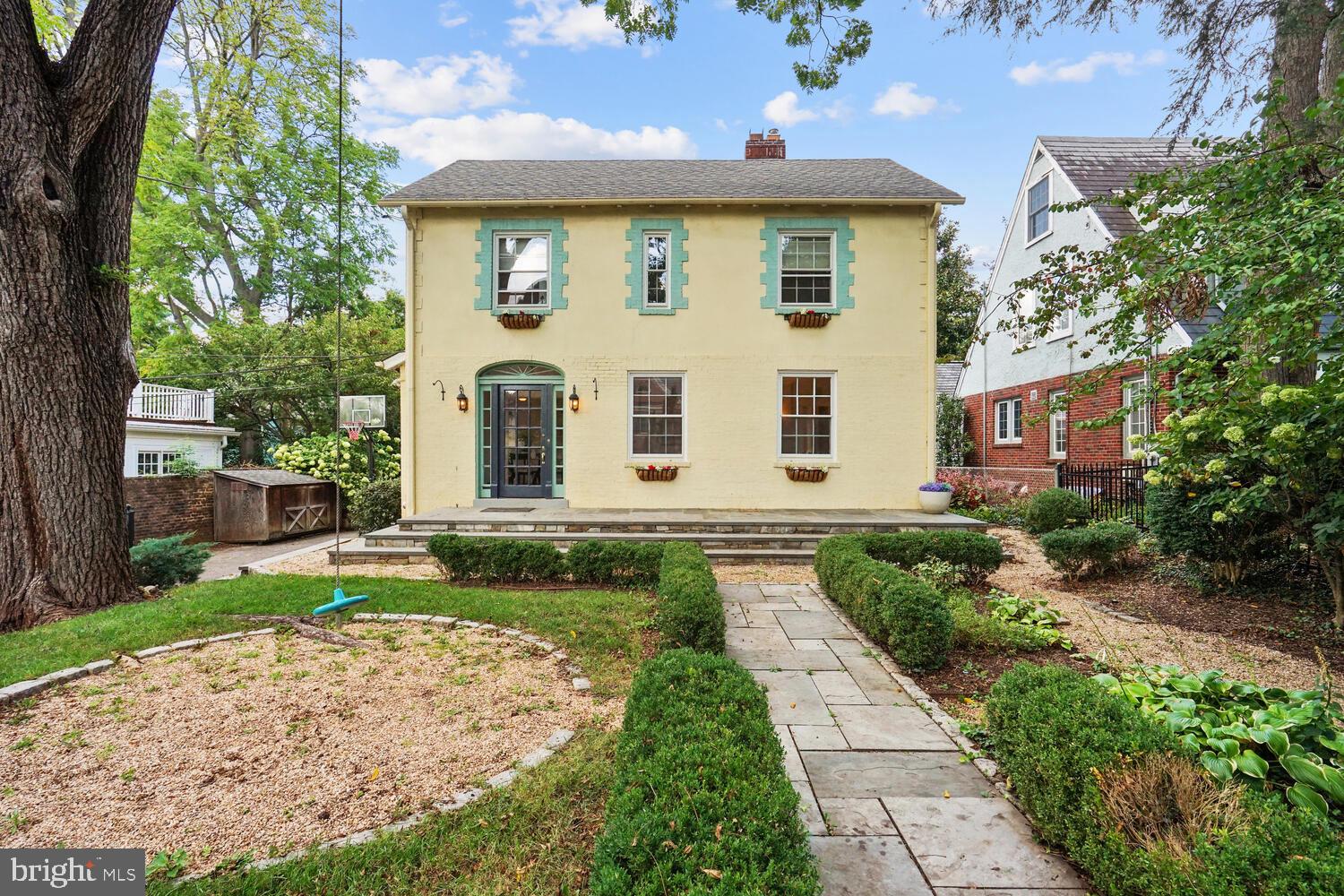 CHEVY CHASE GARDENS - Residential