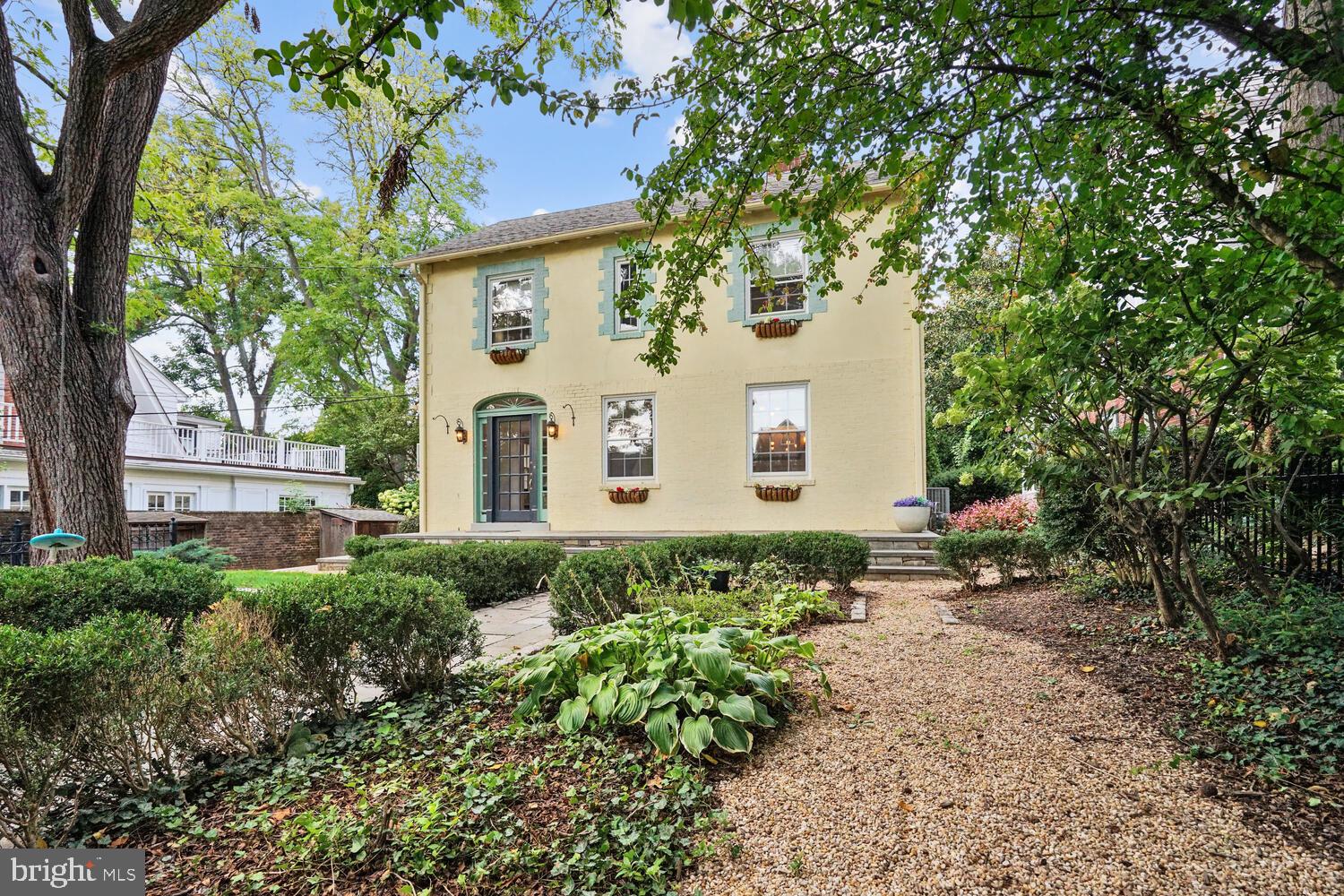 CHEVY CHASE GARDENS - Residential