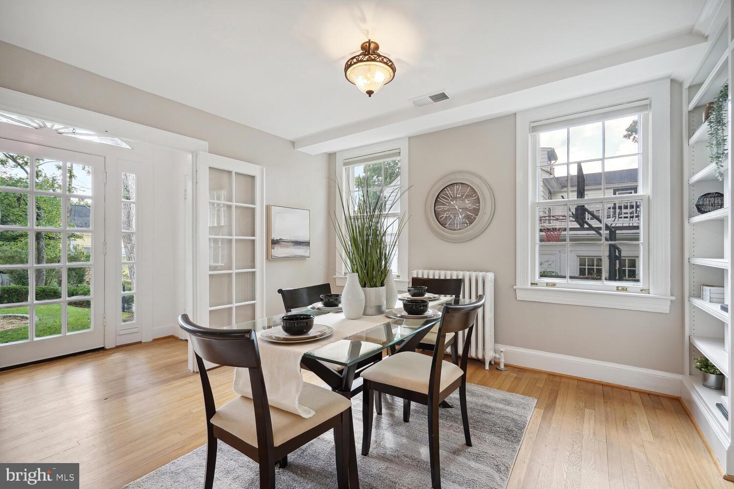 CHEVY CHASE GARDENS - Residential