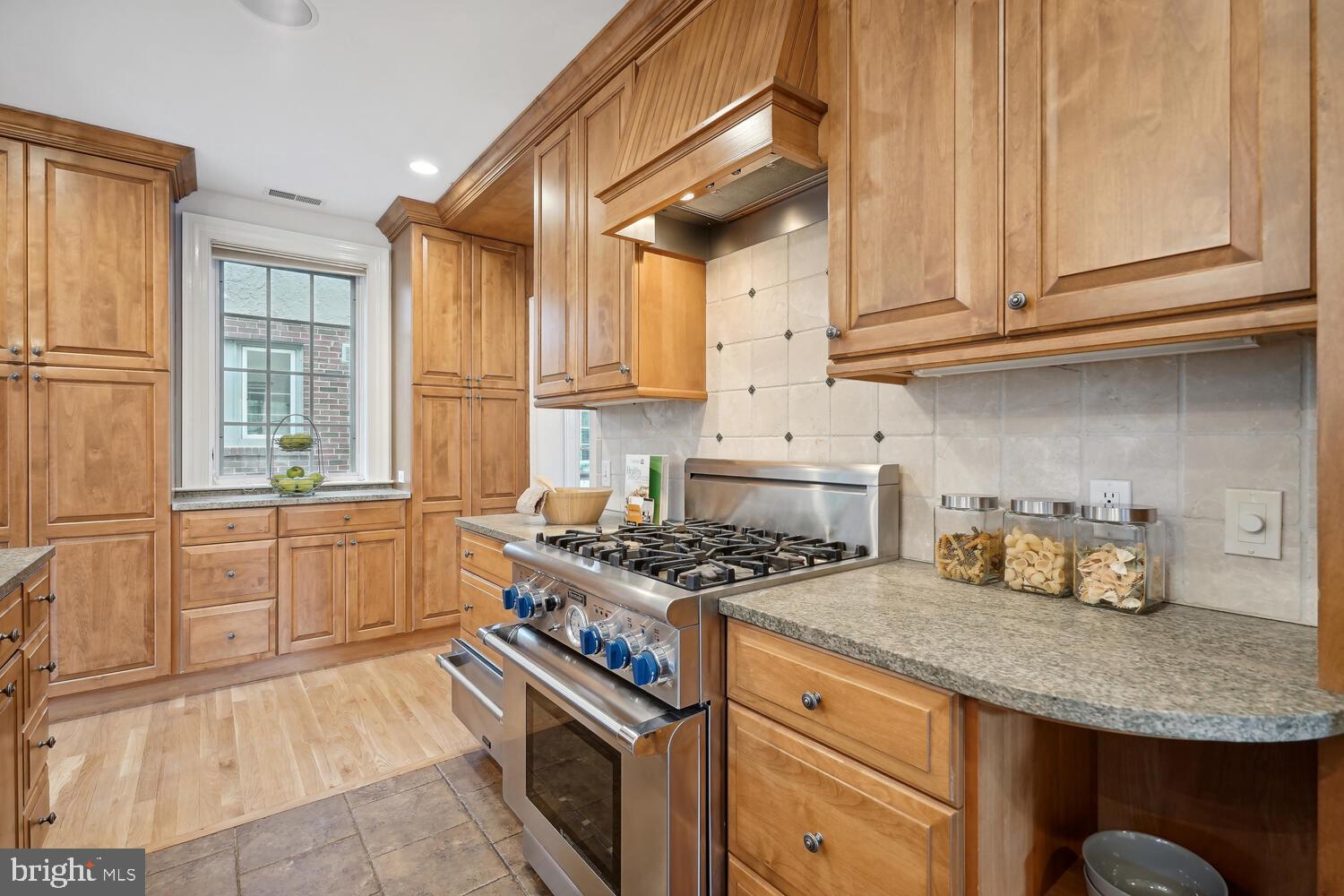 CHEVY CHASE GARDENS - Residential