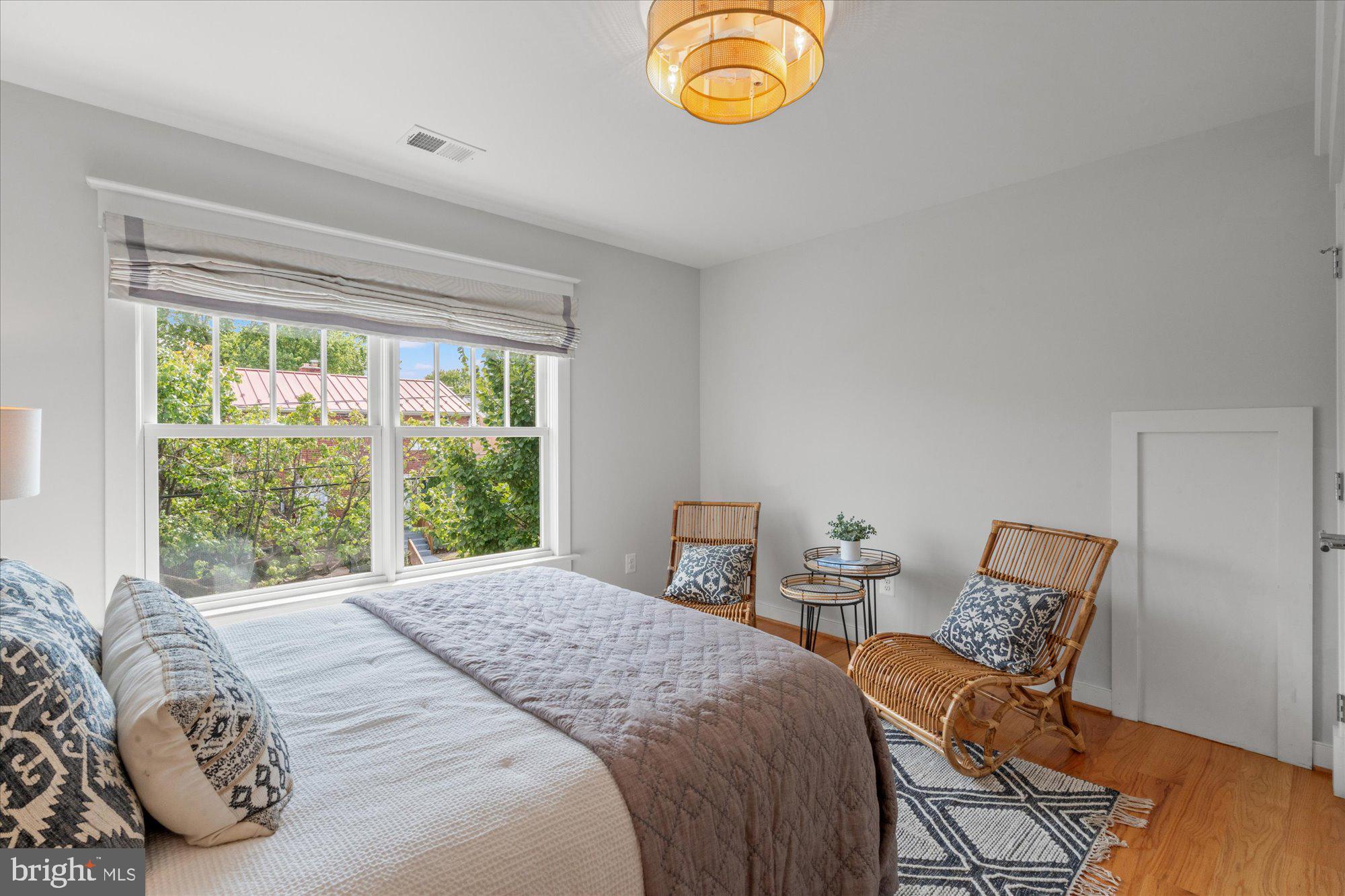 DEL RAY - Residential