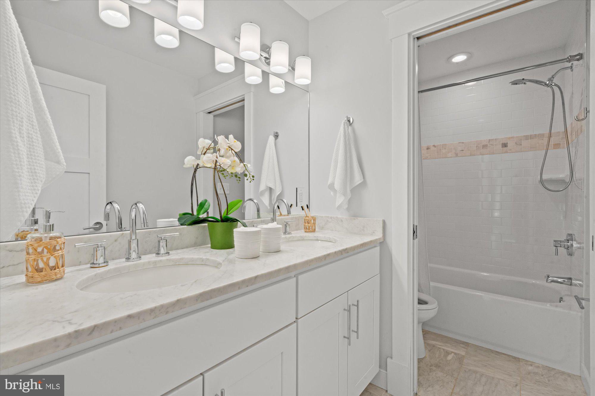 DEL RAY - Residential