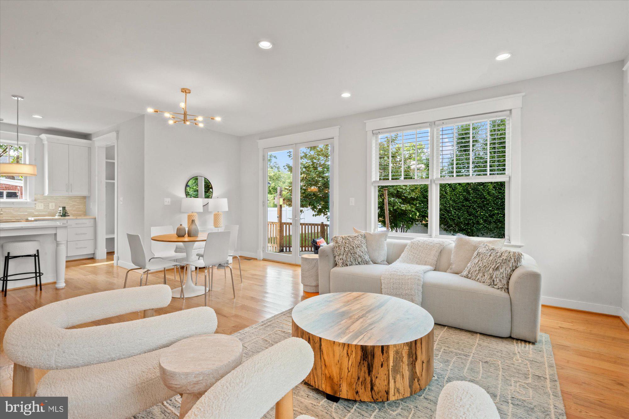 DEL RAY - Residential