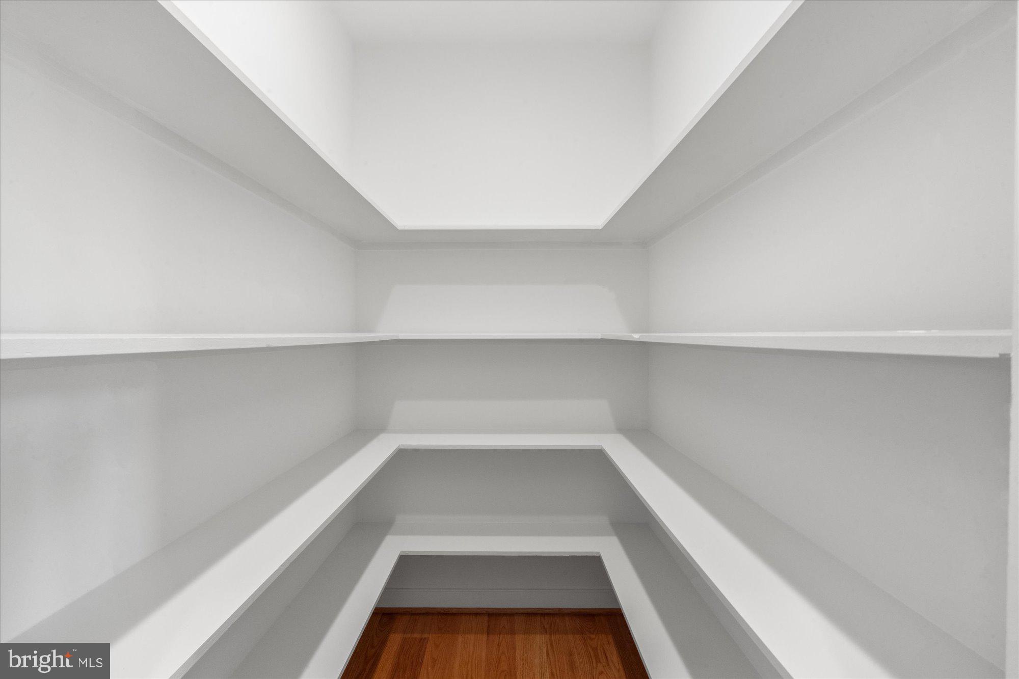 DEL RAY - Residential