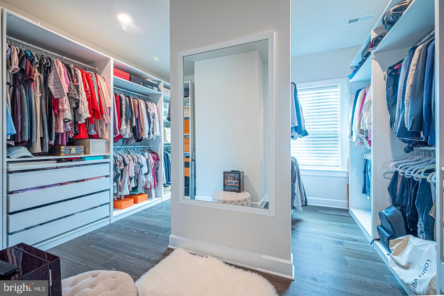 GREYSTONE - Residential