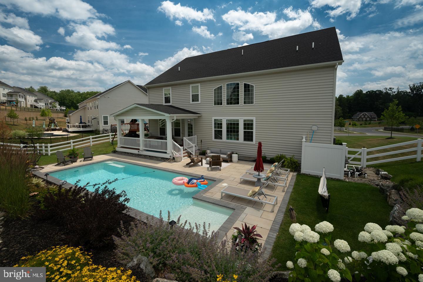 GREYSTONE - Residential