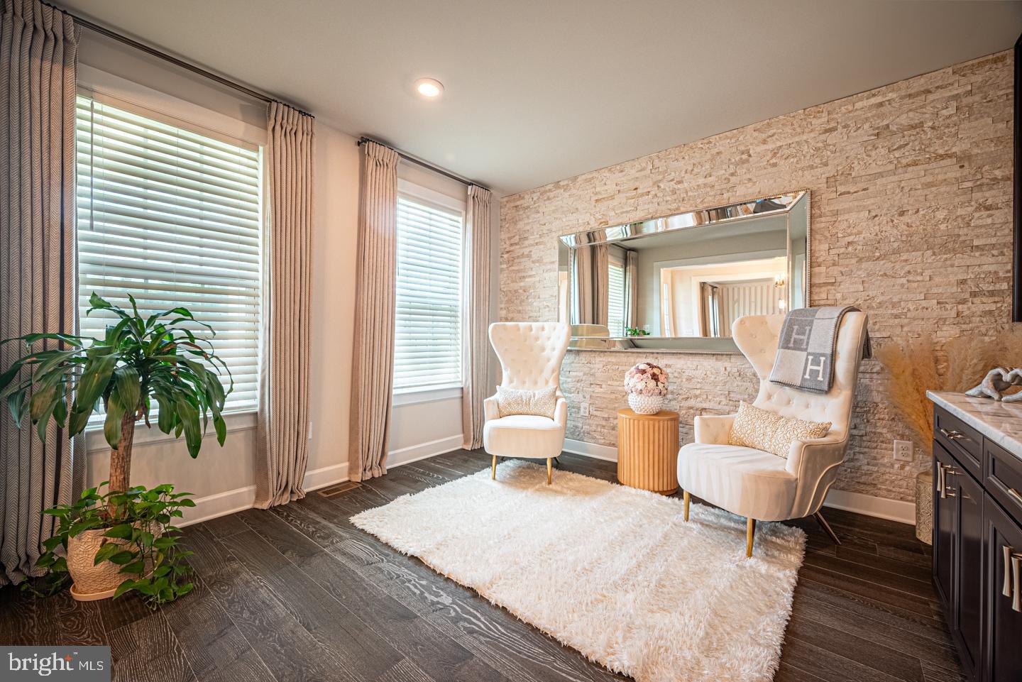 GREYSTONE - Residential