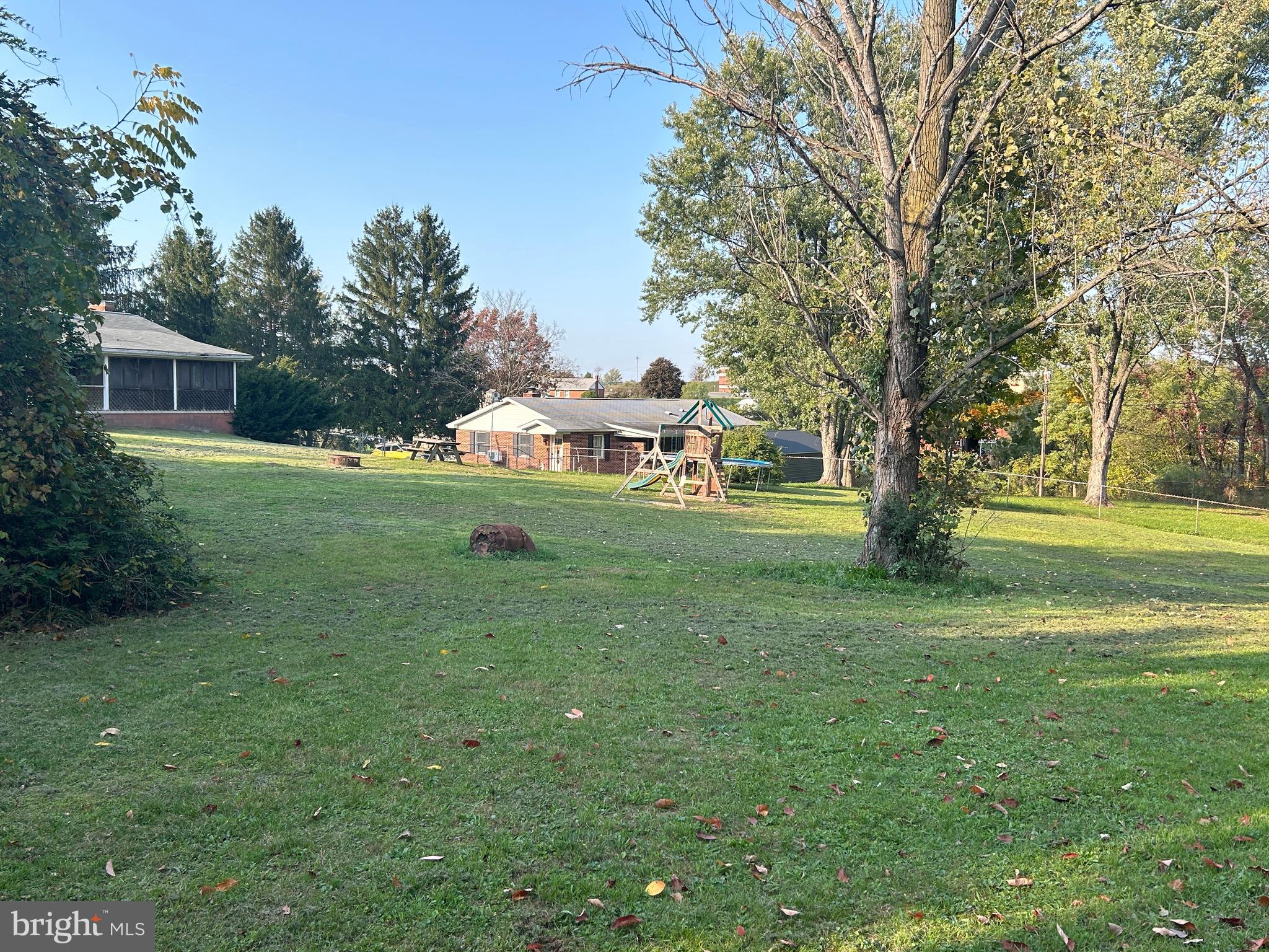 SUNRISE SUMMIT - Residential