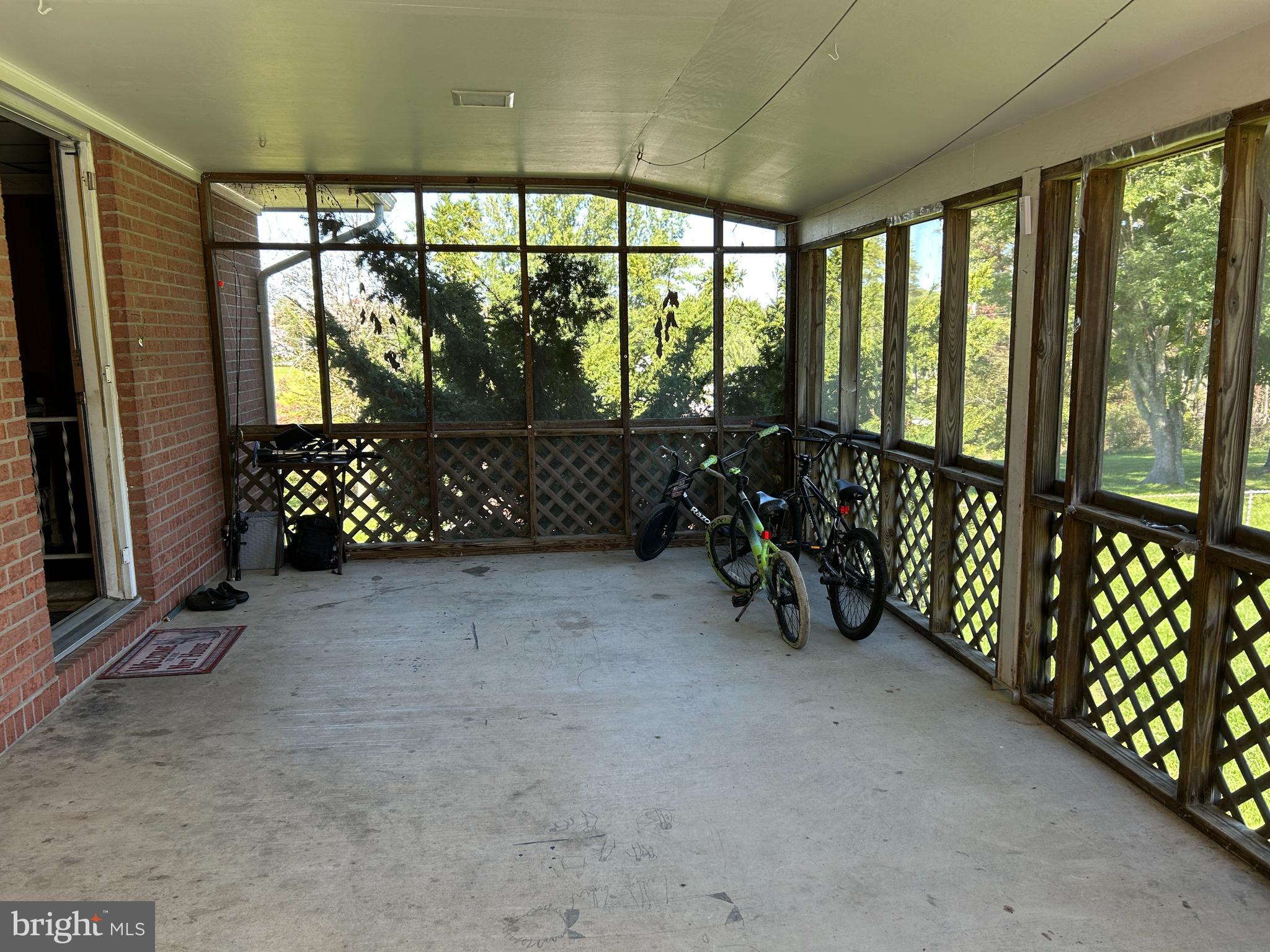 SUNRISE SUMMIT - Residential