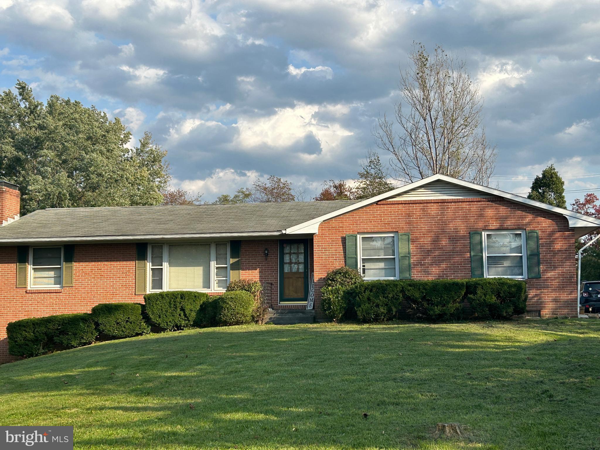 SUNRISE SUMMIT - Residential