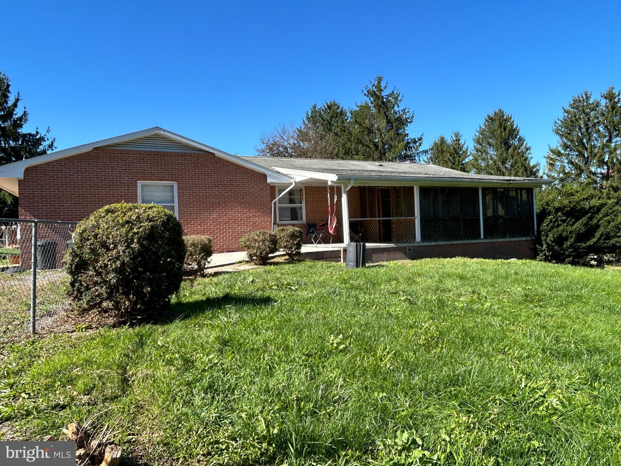 SUNRISE SUMMIT - Residential