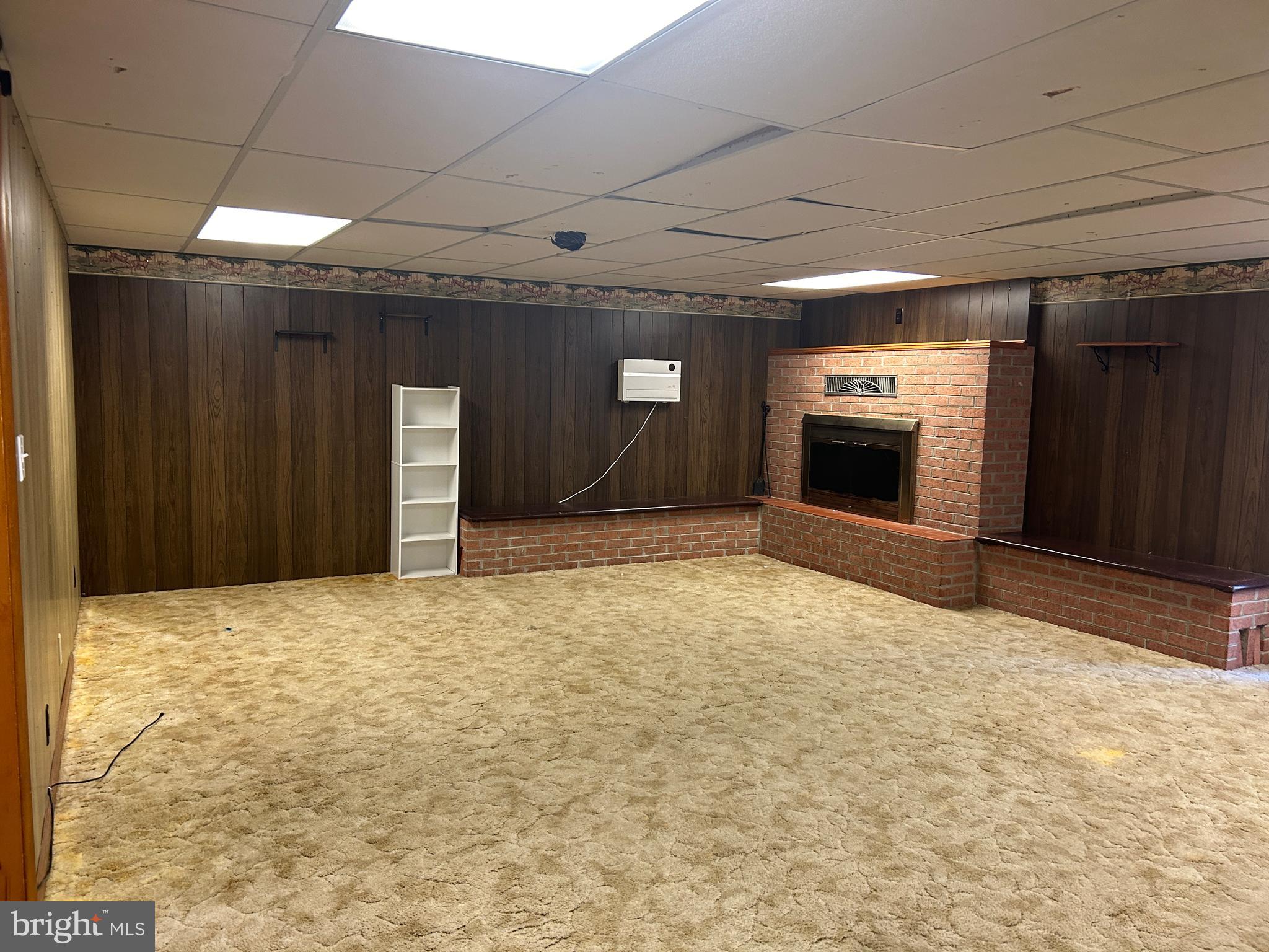 SUNRISE SUMMIT - Residential