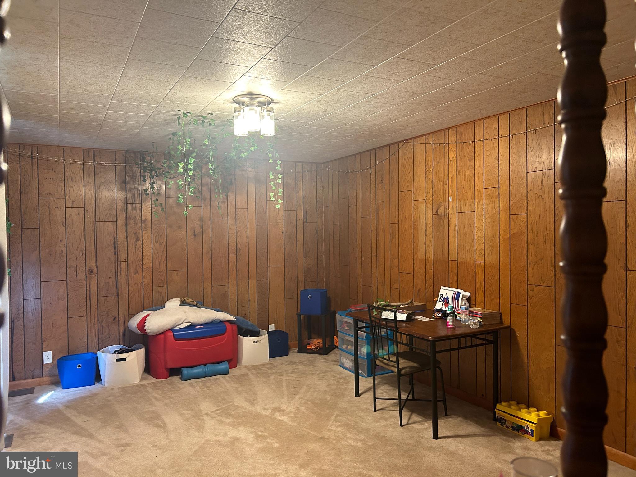 SUNRISE SUMMIT - Residential