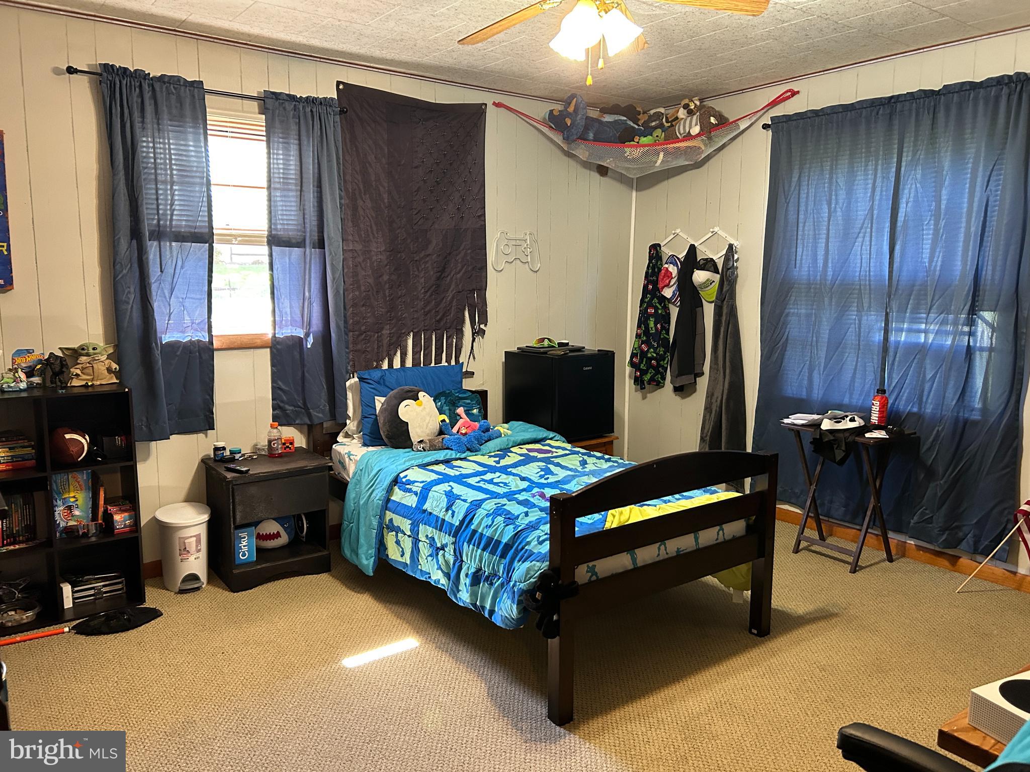 SUNRISE SUMMIT - Residential