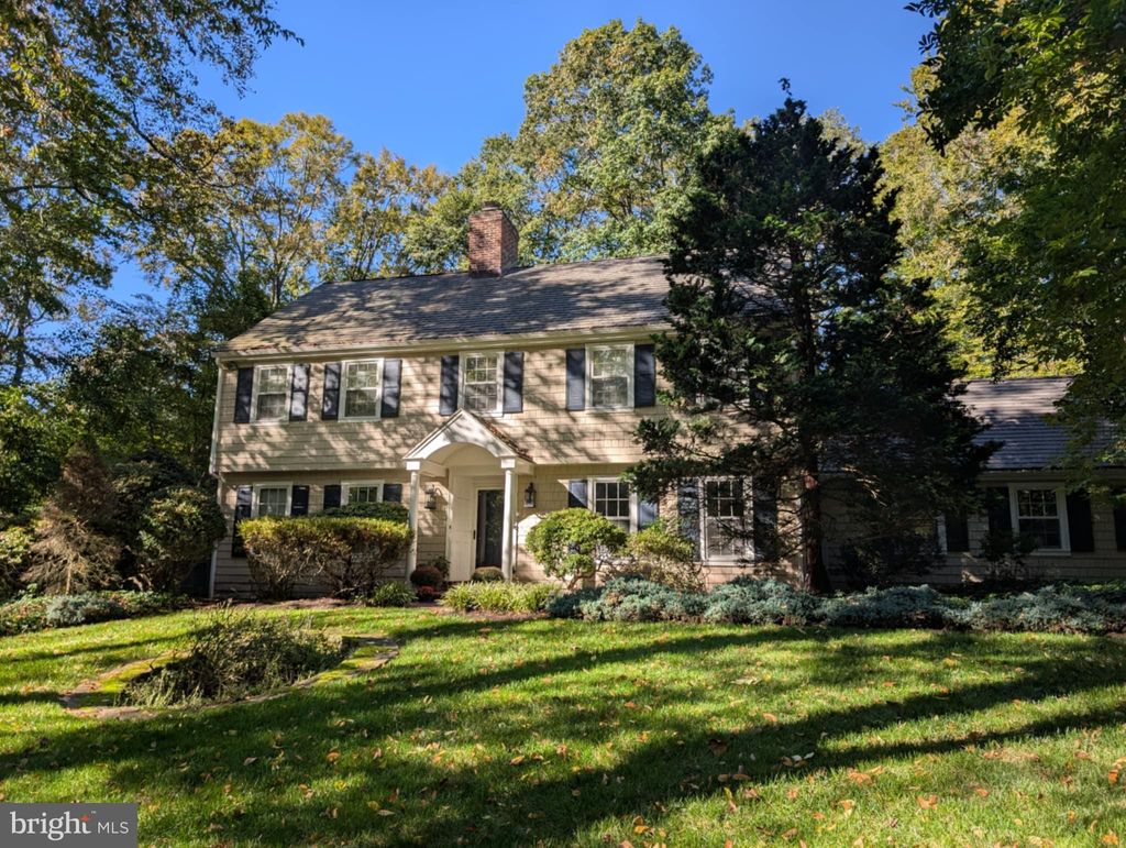 Photo of 904 Chickadee Lane, WEST CHESTER, PA 19382 (MLS # PACT2111544)