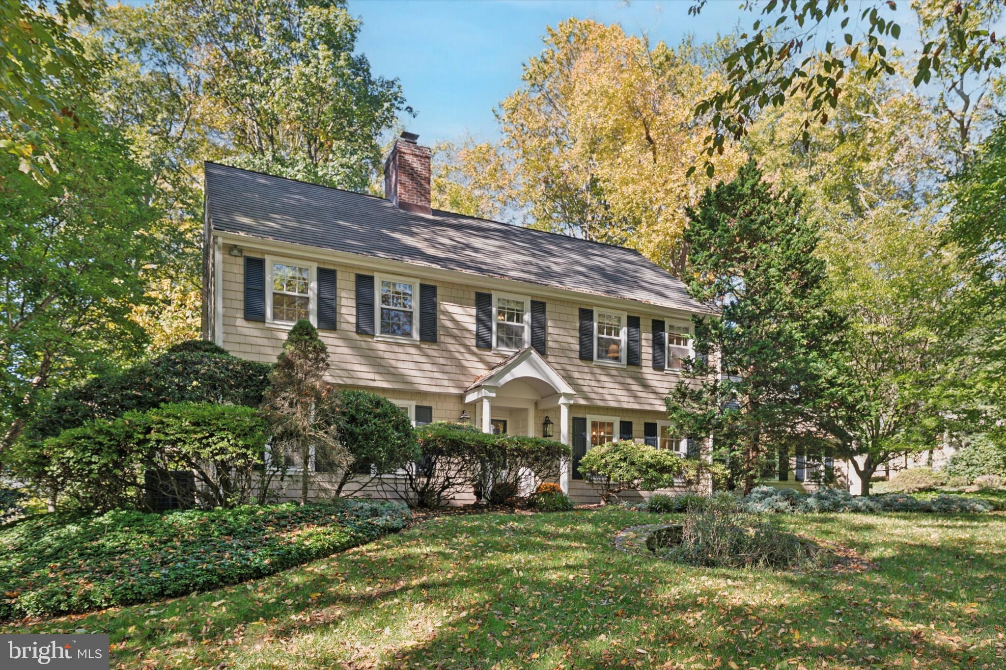 904 CHICKADEE LANE