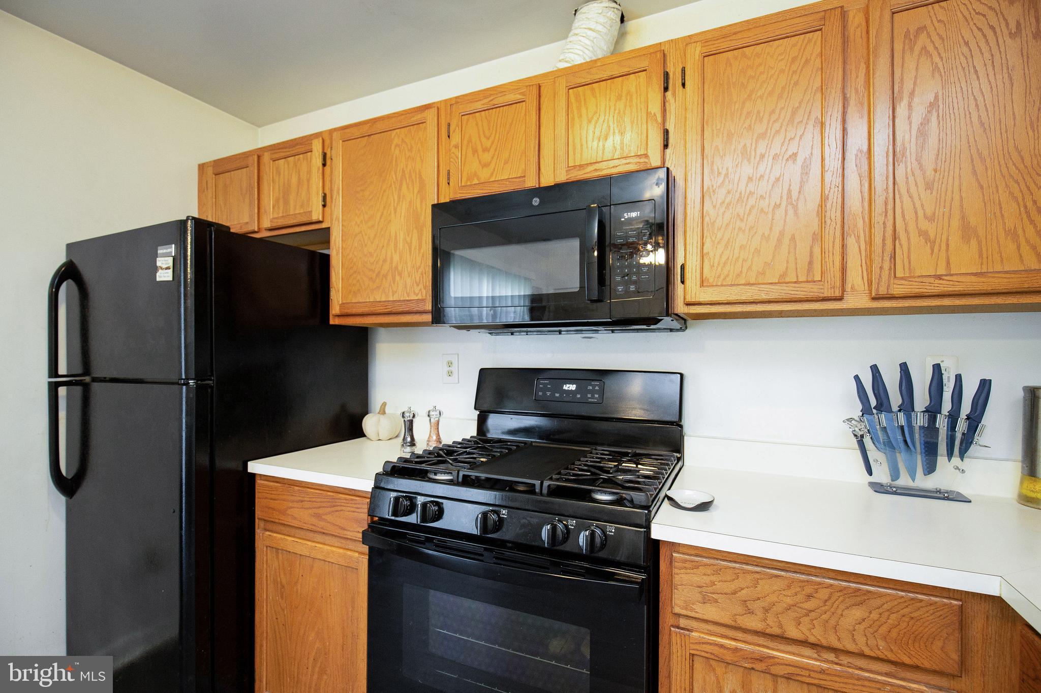 MEADOWS AT WHITE OAK - Residential