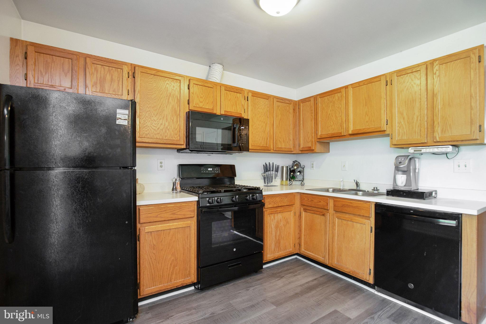 MEADOWS AT WHITE OAK - Residential