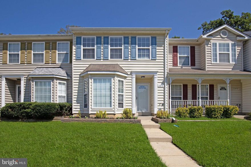 Welcome to this aa-mazing home in sought after Meadows at White Oak! This spacious home features an open floorplan! Bay Window! New wood floors throughout! New energy-saving appliances! Lots of storage with a fenced-backyard space ready for entertaining! The 2nd and 3rd rooms are uniquely large with ample closet space! The Master Suite is truly exquisite with its privacy (located on the back of the home), cathedral ceilings, a full bath and walk-in closet! Need I say more? Whether having morning coffee on your back patio or a bike ride through the tranquil community, this home will not disappoint!!!