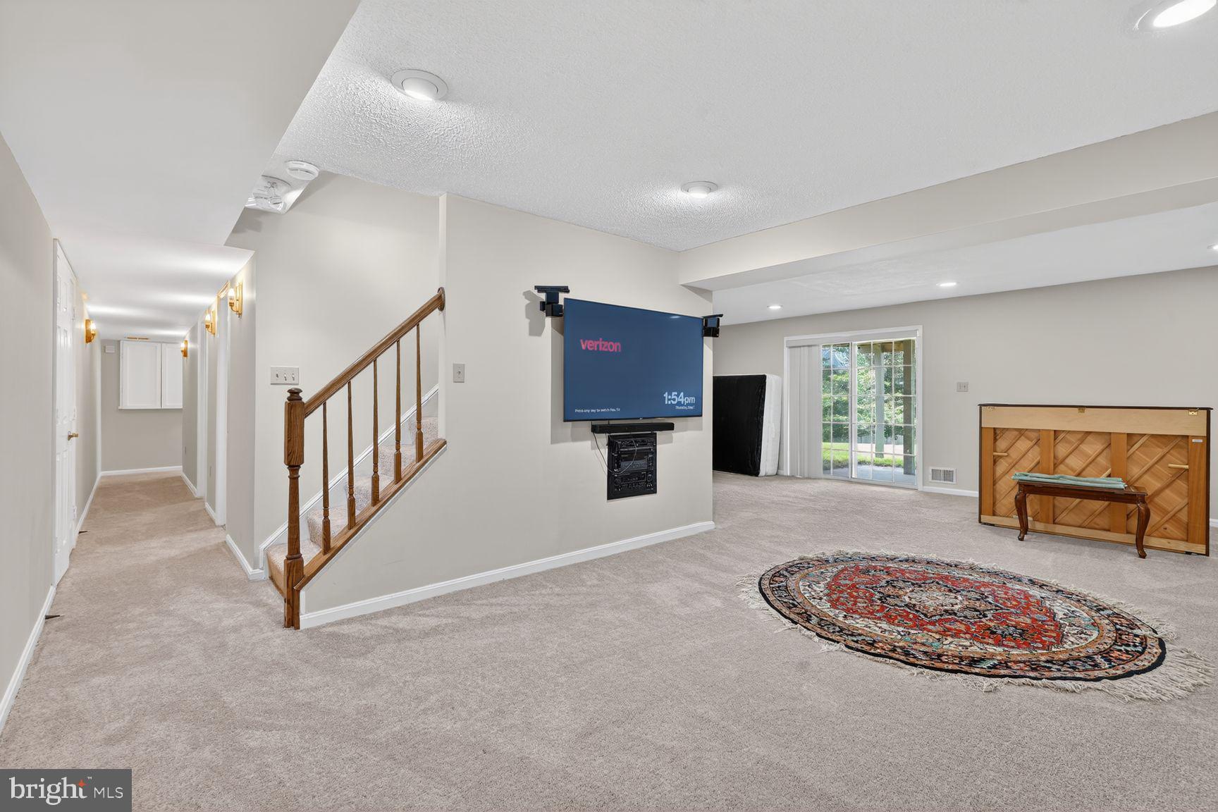 NAPLES MANOR - Residential