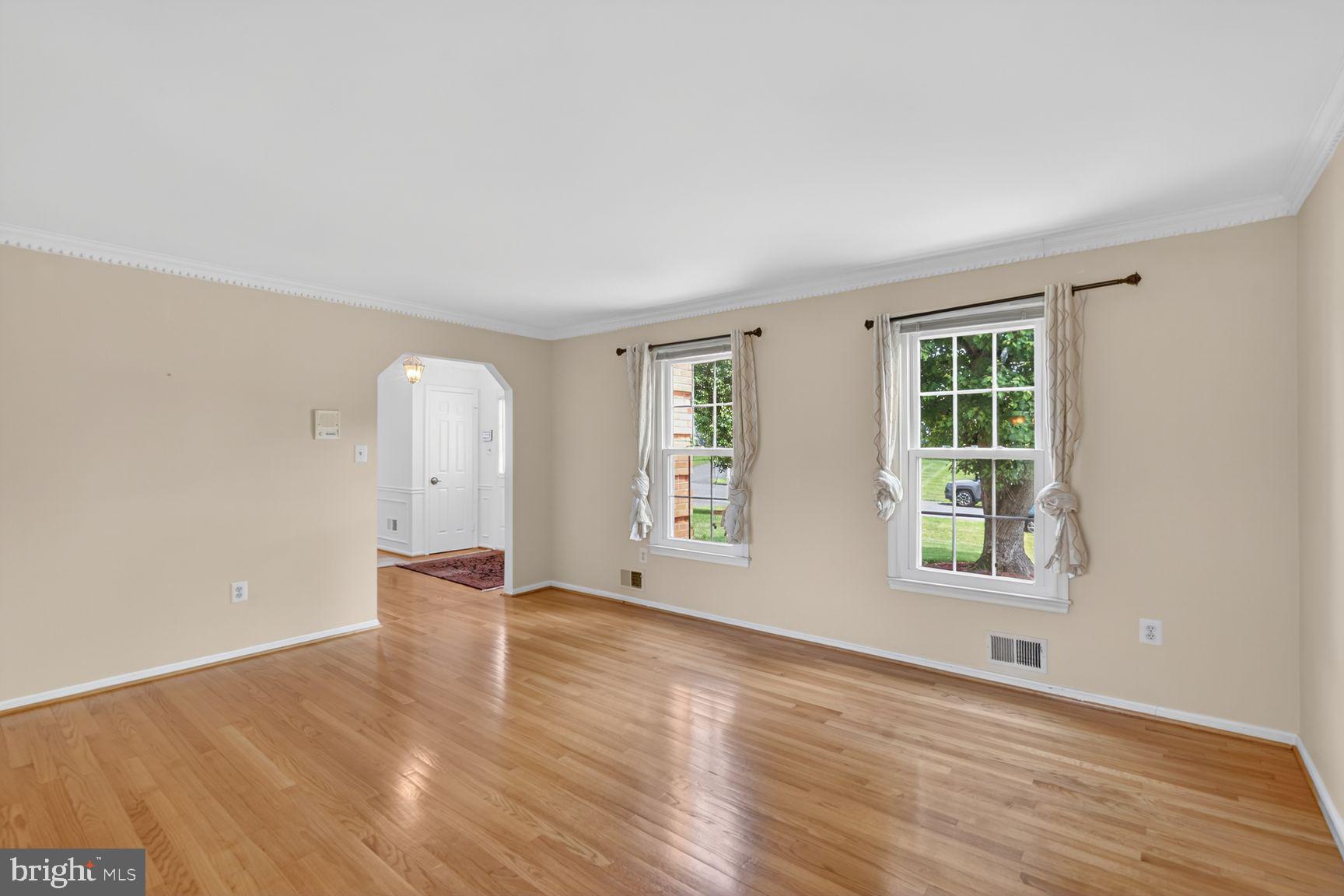 NAPLES MANOR - Residential