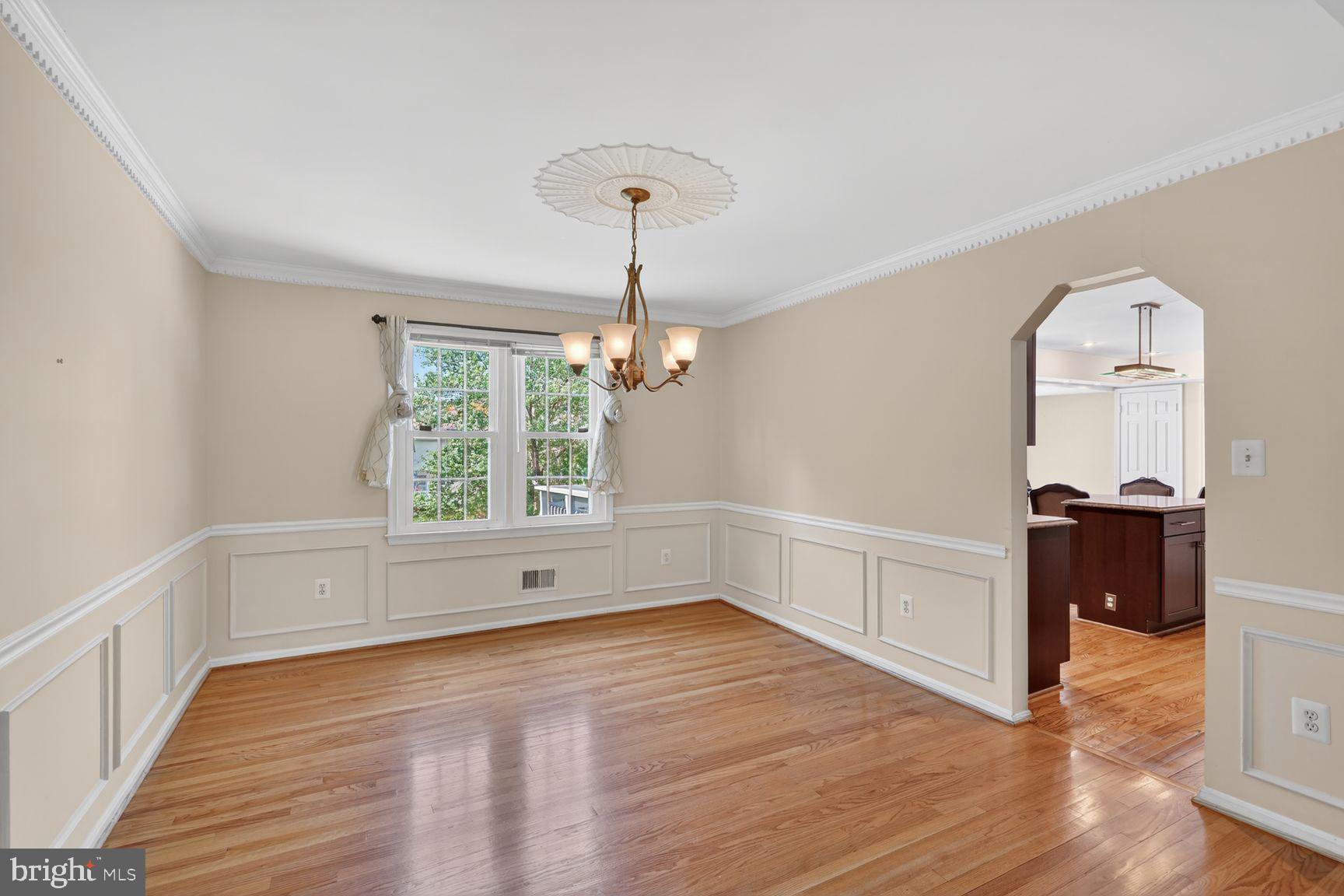 NAPLES MANOR - Residential