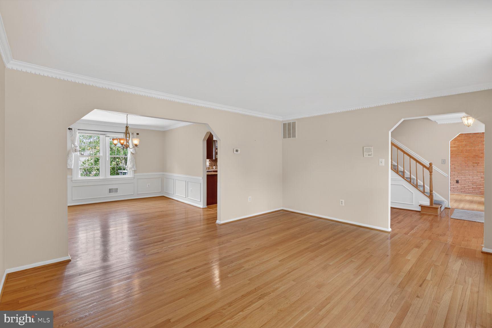 NAPLES MANOR - Residential