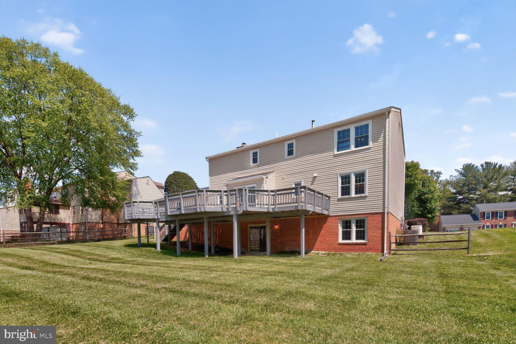 NAPLES MANOR - Residential