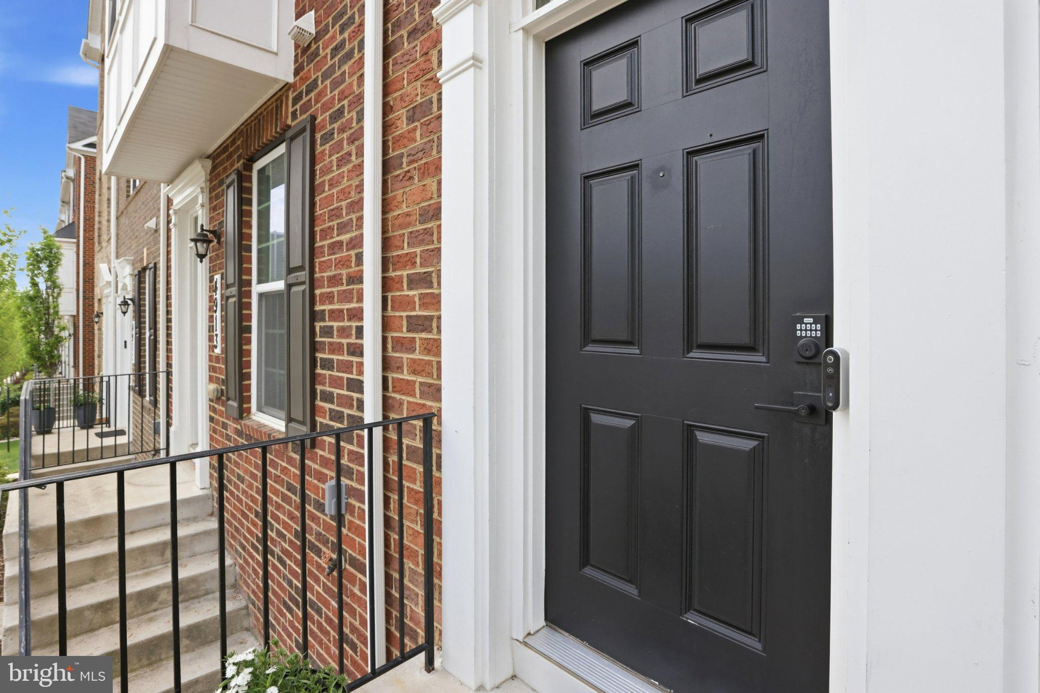 4915 CREST VIEW DRIVE